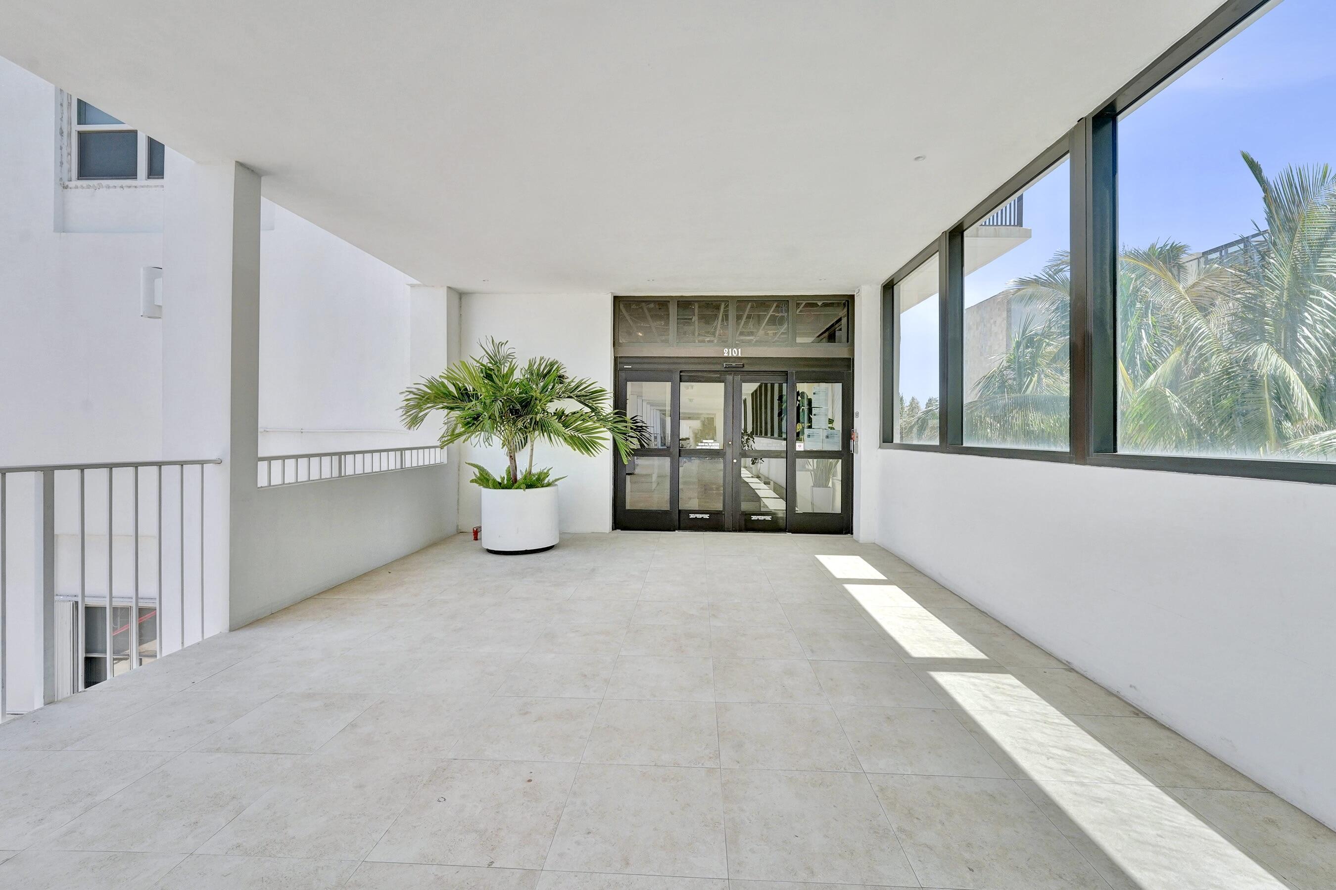 QUADOMAIN TOWER I AND IV CONDO - Residential