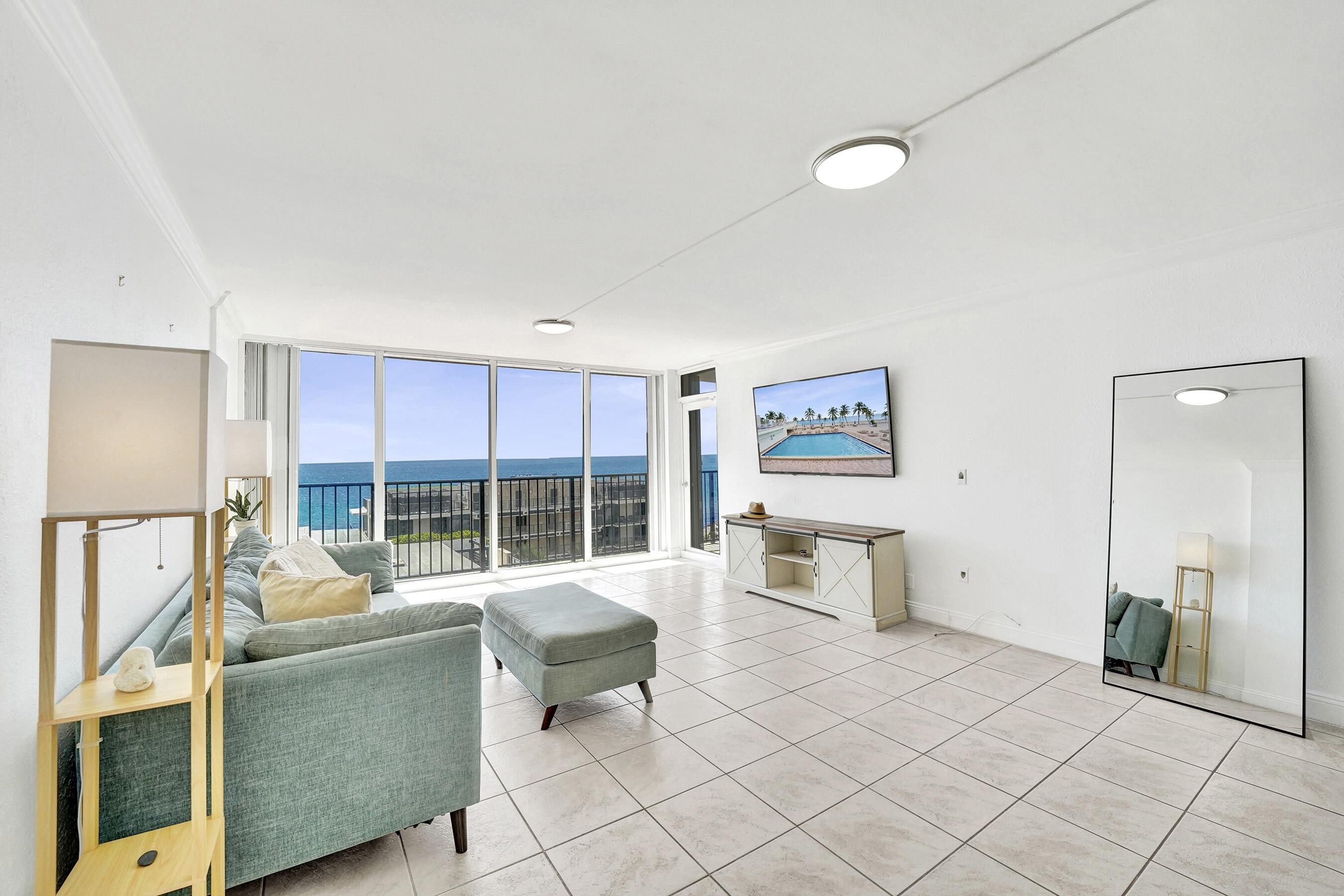 QUADOMAIN TOWER I AND IV CONDO - Residential