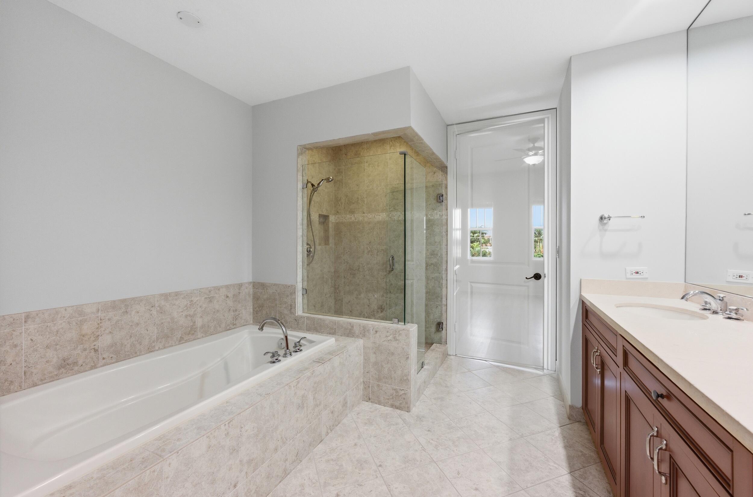 CITY WALK AT PINEAPPLE GROVE CONDO - Residential