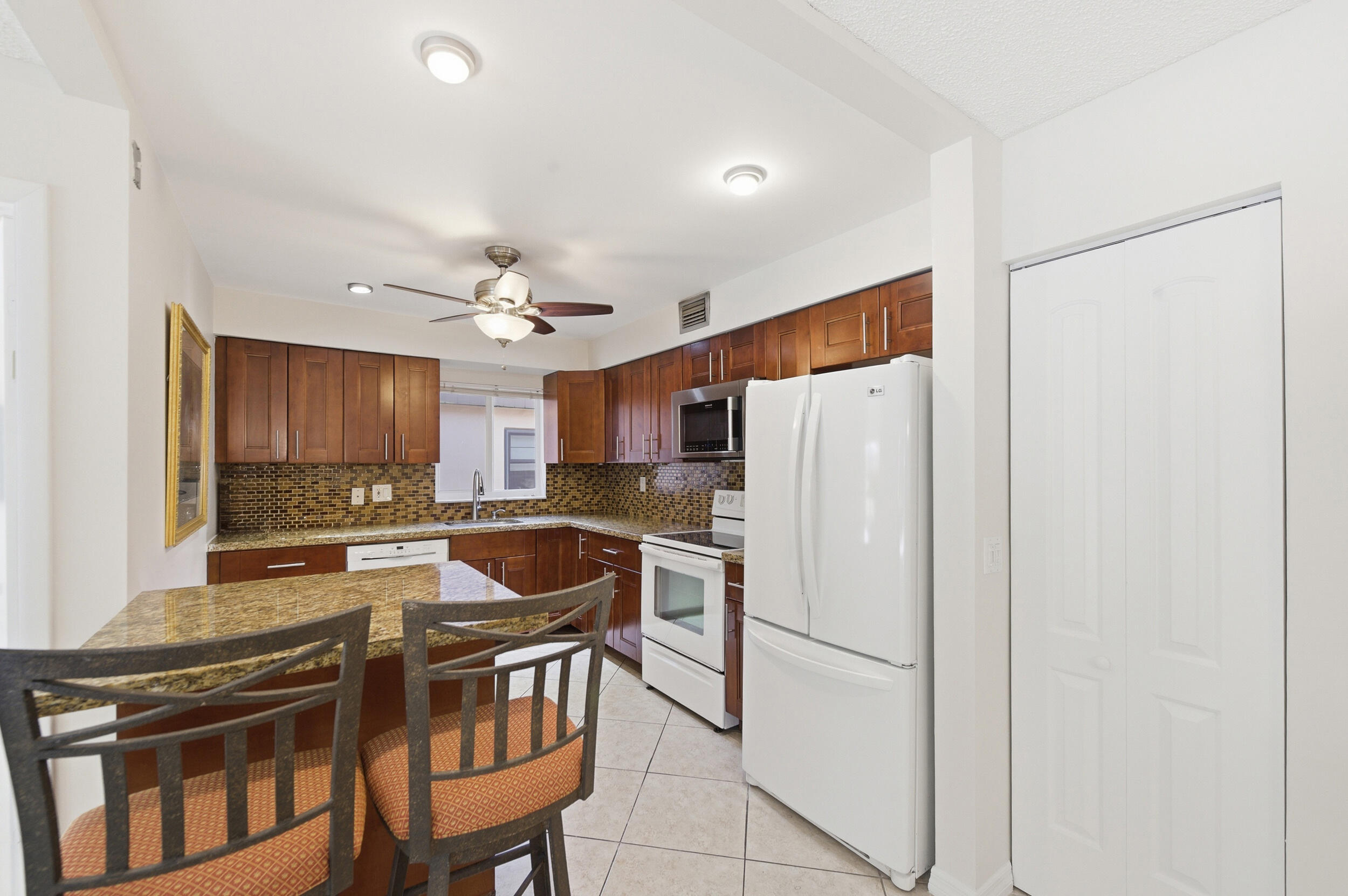 KINGS POINT PIEDMONT CONDOS - Residential Lease