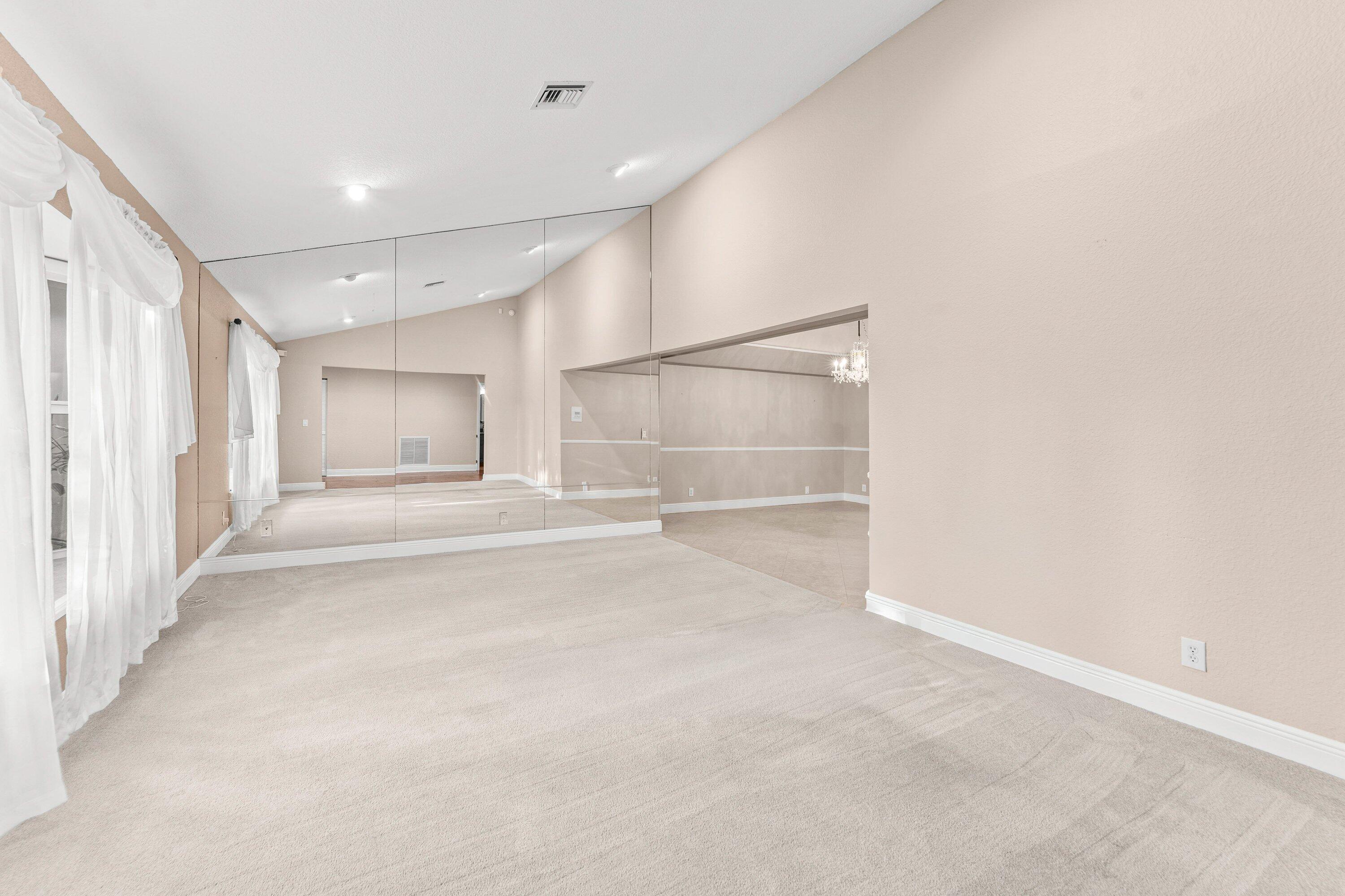 GREENVIEW SHORES 2 OF WELLINGTON - Residential