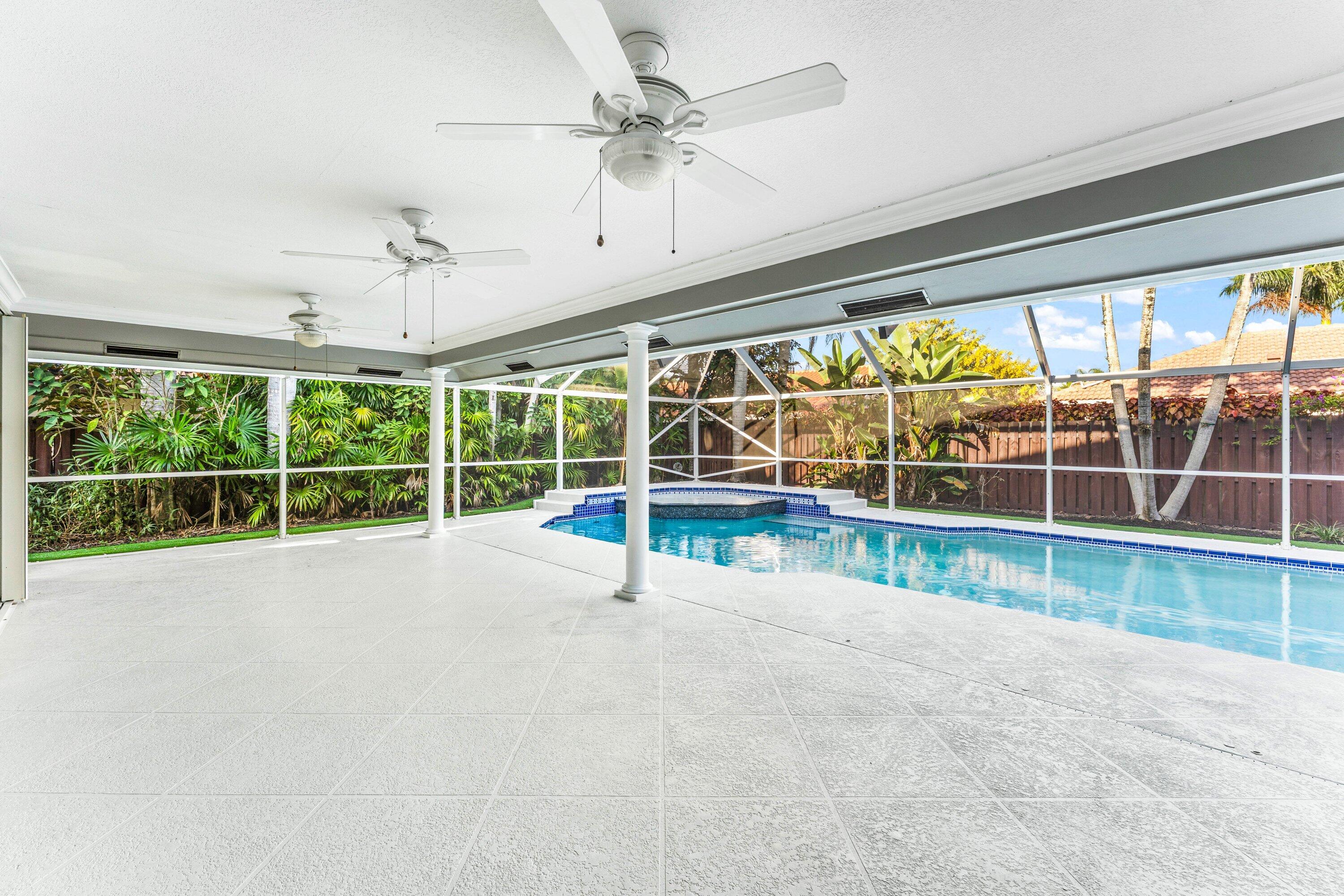 GREENVIEW SHORES 2 OF WELLINGTON - Residential