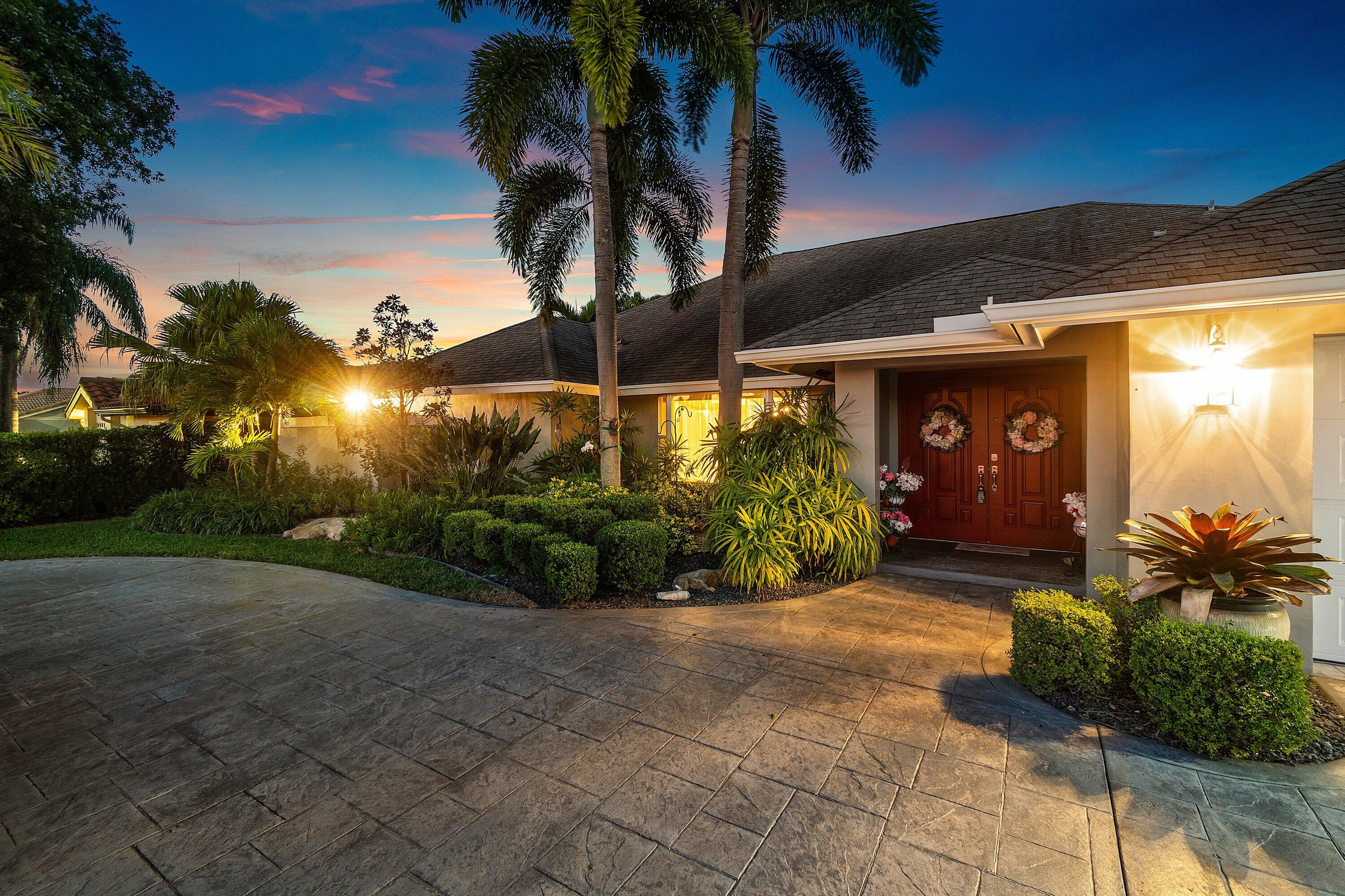 GREENVIEW SHORES 2 OF WELLINGTON - Residential