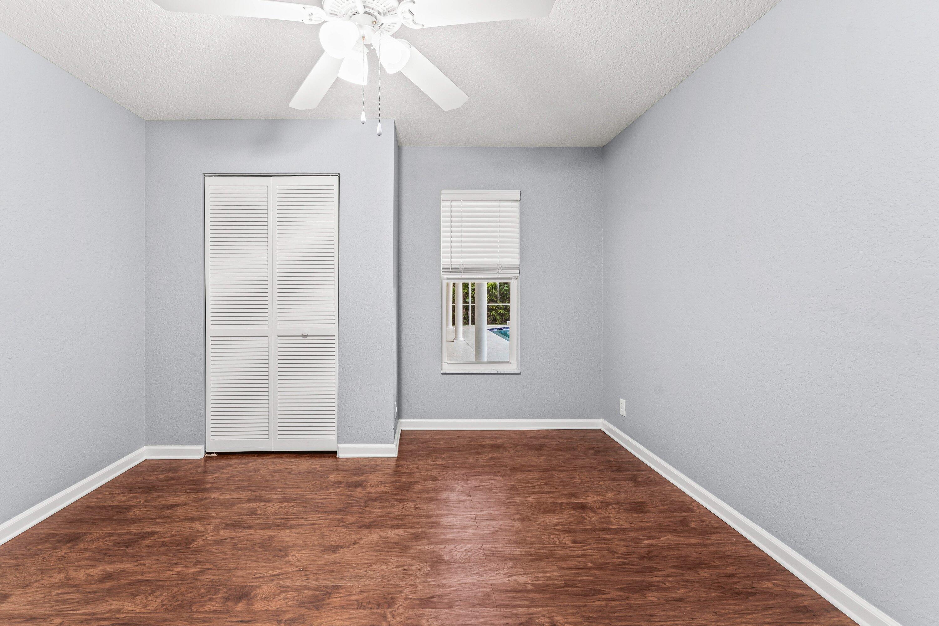 GREENVIEW SHORES 2 OF WELLINGTON - Residential