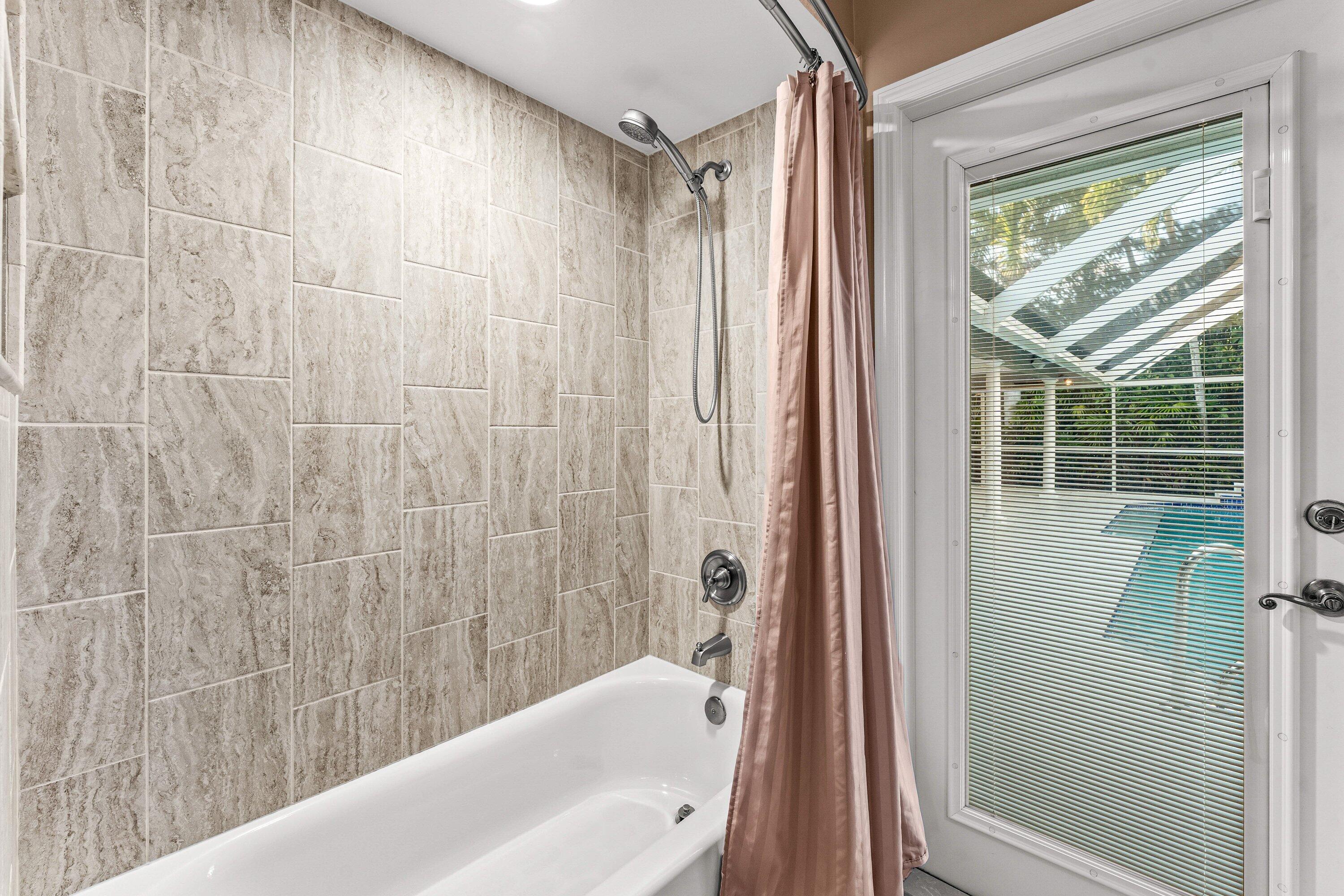 GREENVIEW SHORES 2 OF WELLINGTON - Residential