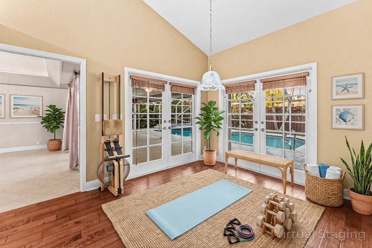 GREENVIEW SHORES 2 OF WELLINGTON - Residential