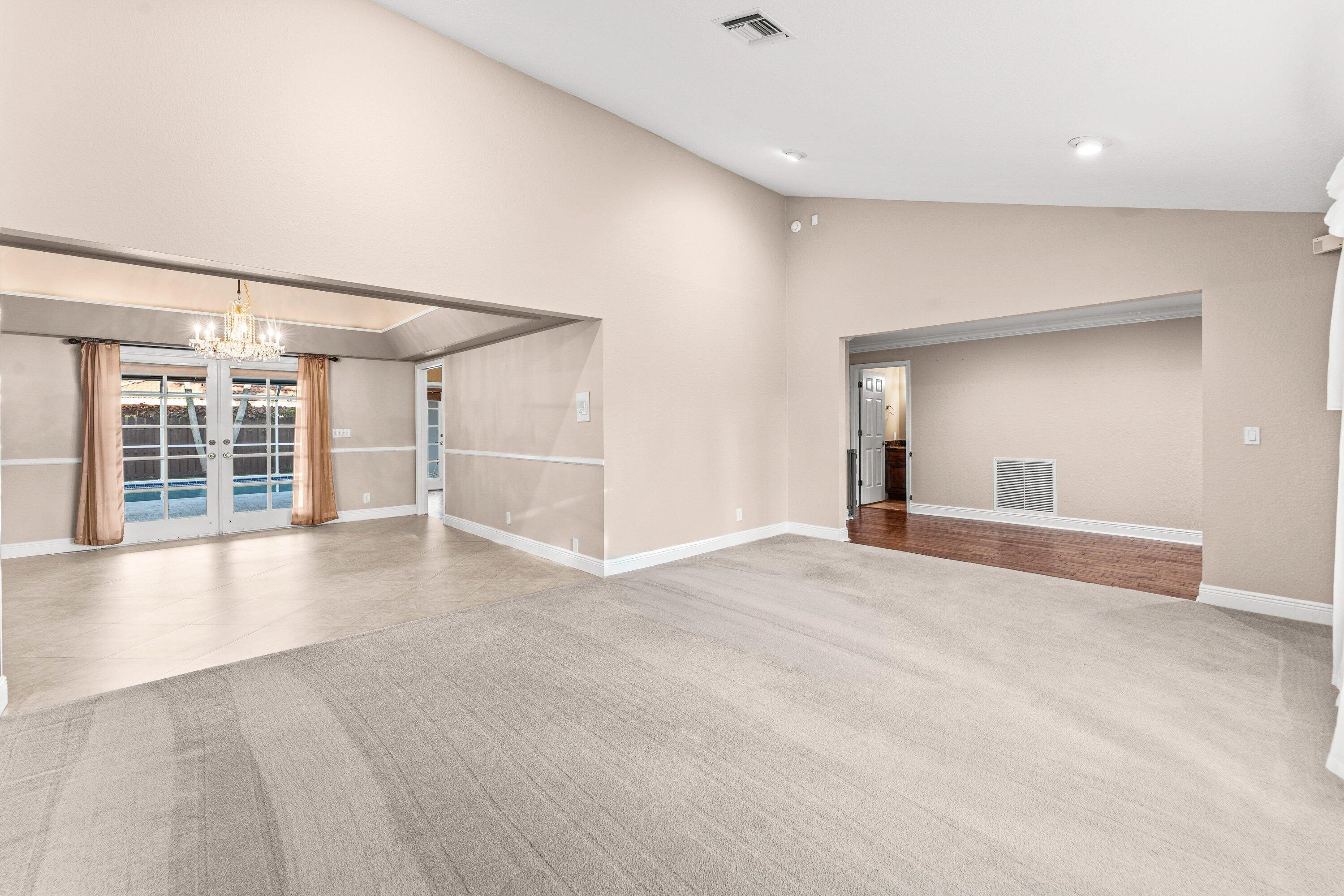 GREENVIEW SHORES 2 OF WELLINGTON - Residential