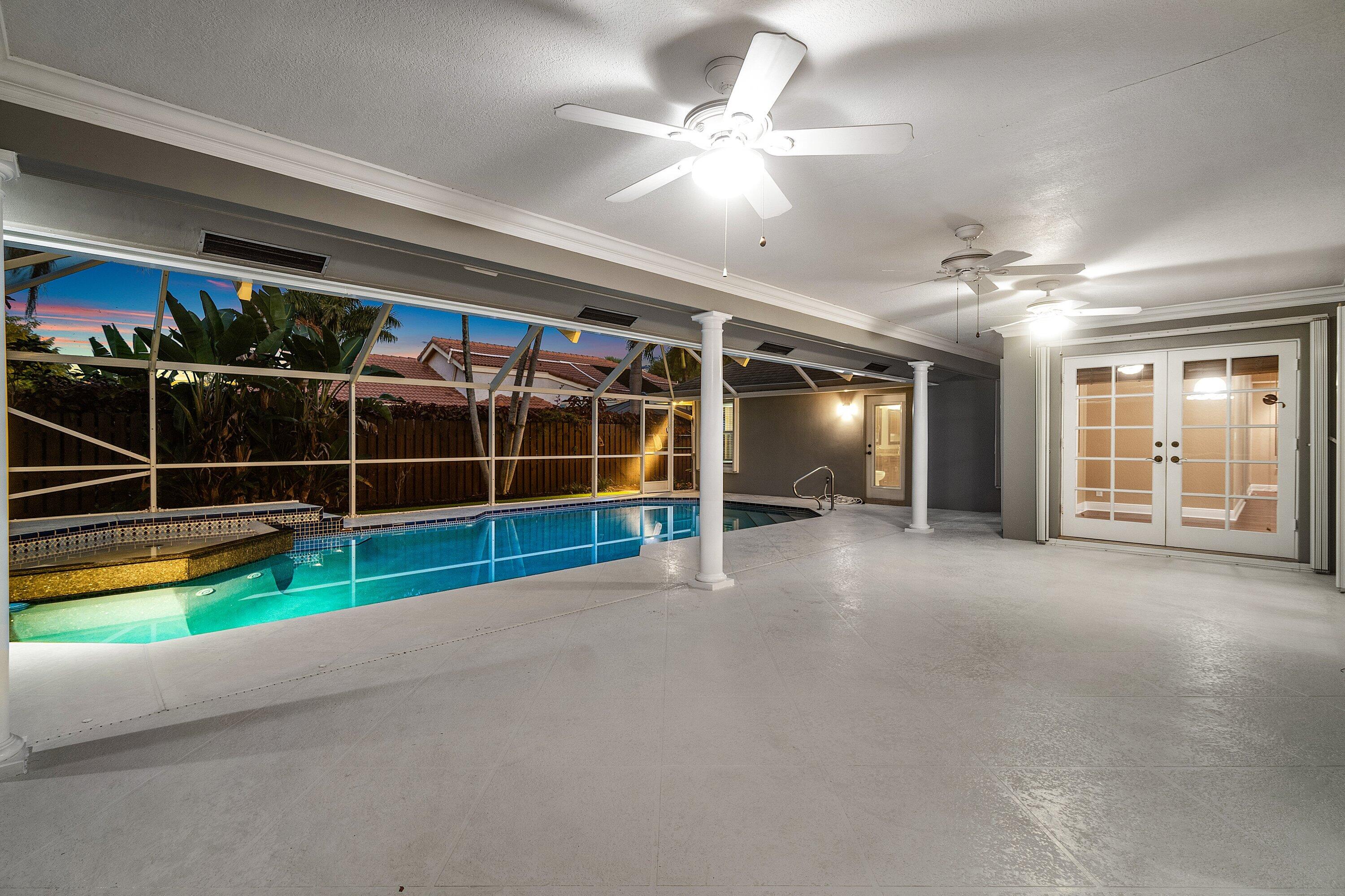 GREENVIEW SHORES 2 OF WELLINGTON - Residential