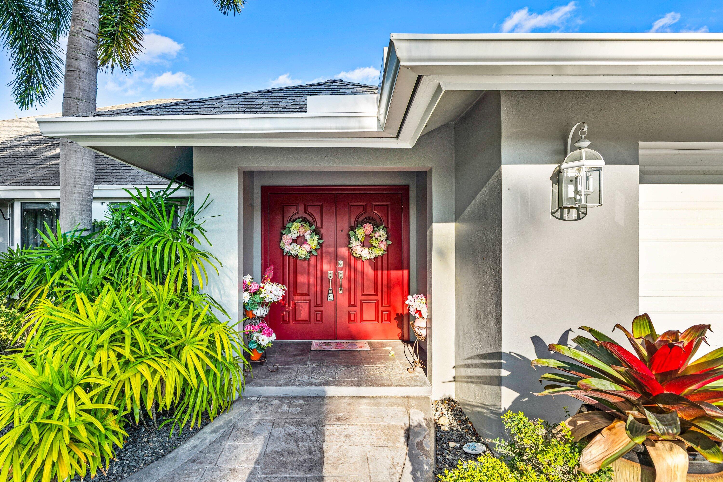 GREENVIEW SHORES 2 OF WELLINGTON - Residential