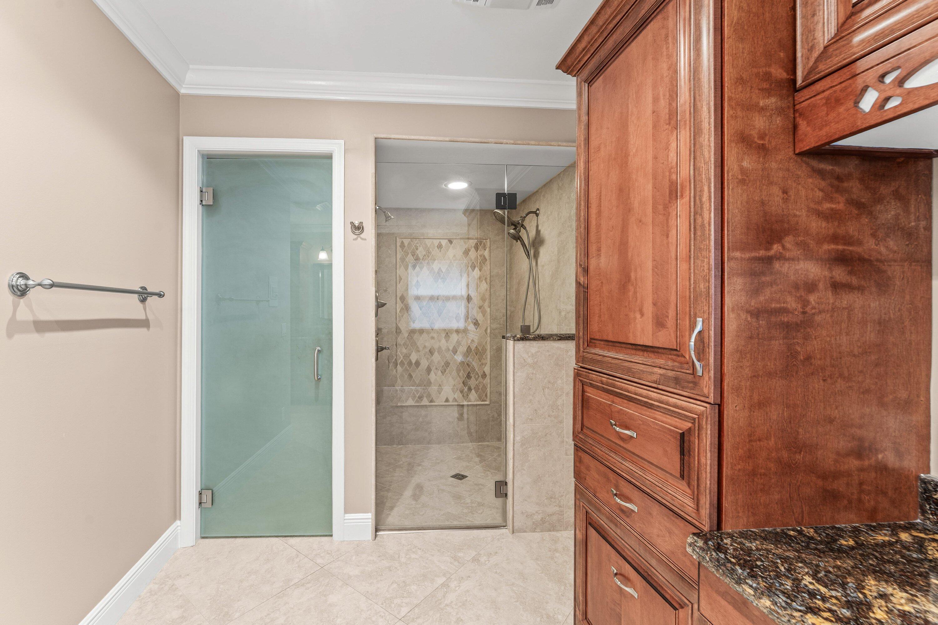 GREENVIEW SHORES 2 OF WELLINGTON - Residential