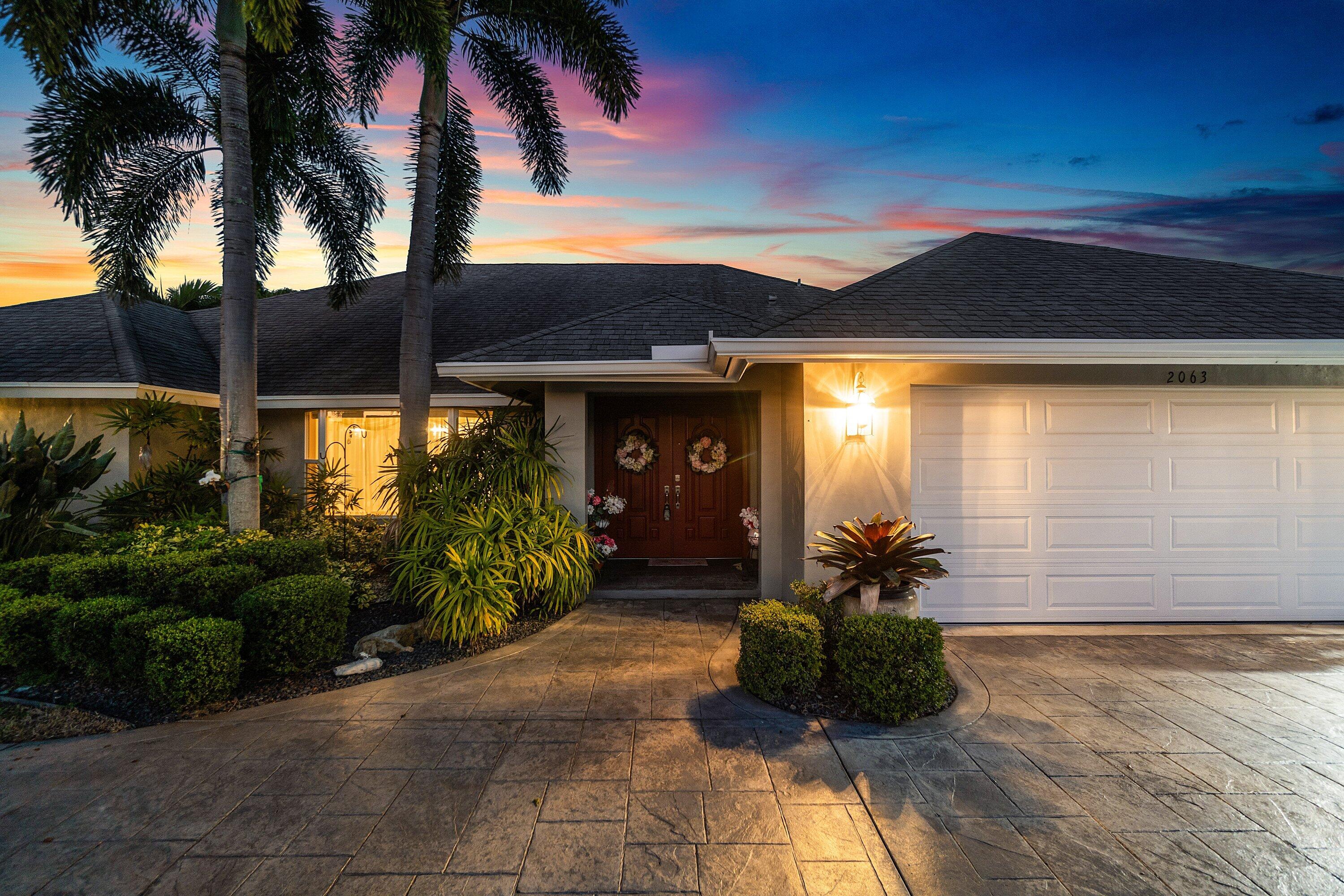 GREENVIEW SHORES 2 OF WELLINGTON - Residential