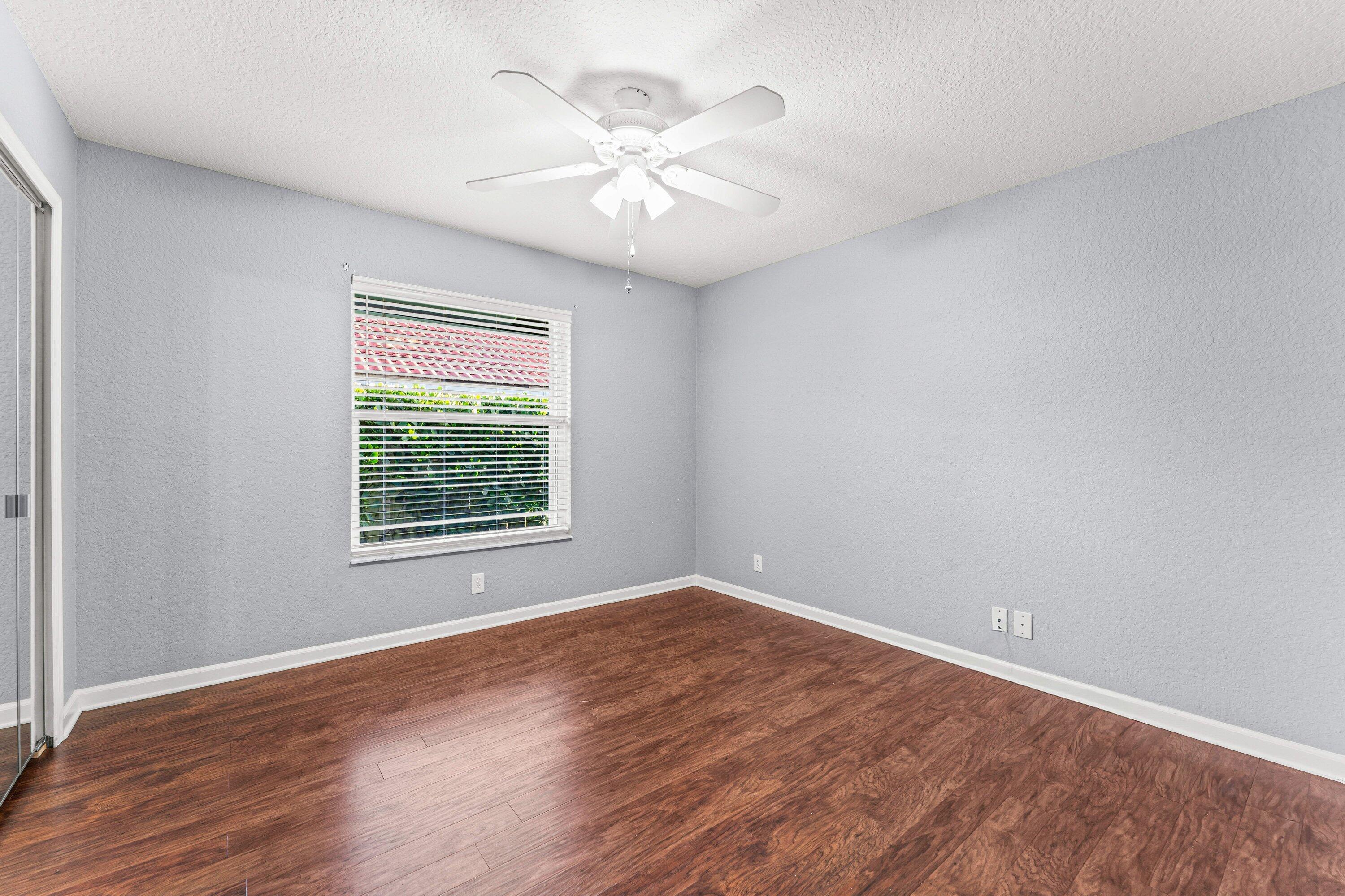 GREENVIEW SHORES 2 OF WELLINGTON - Residential