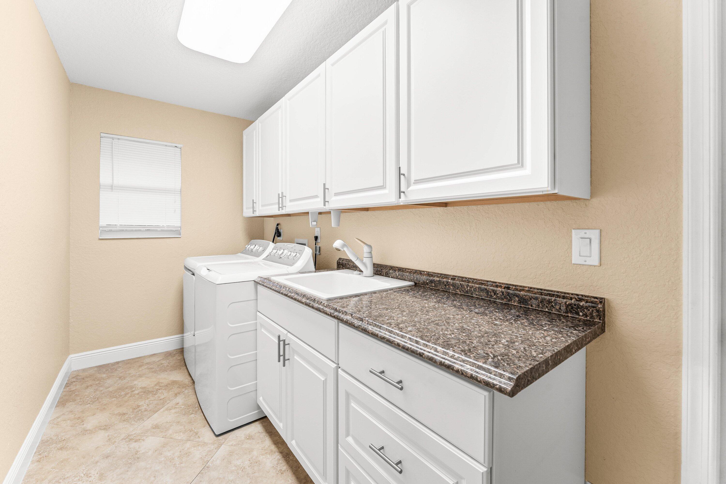 GREENVIEW SHORES 2 OF WELLINGTON - Residential