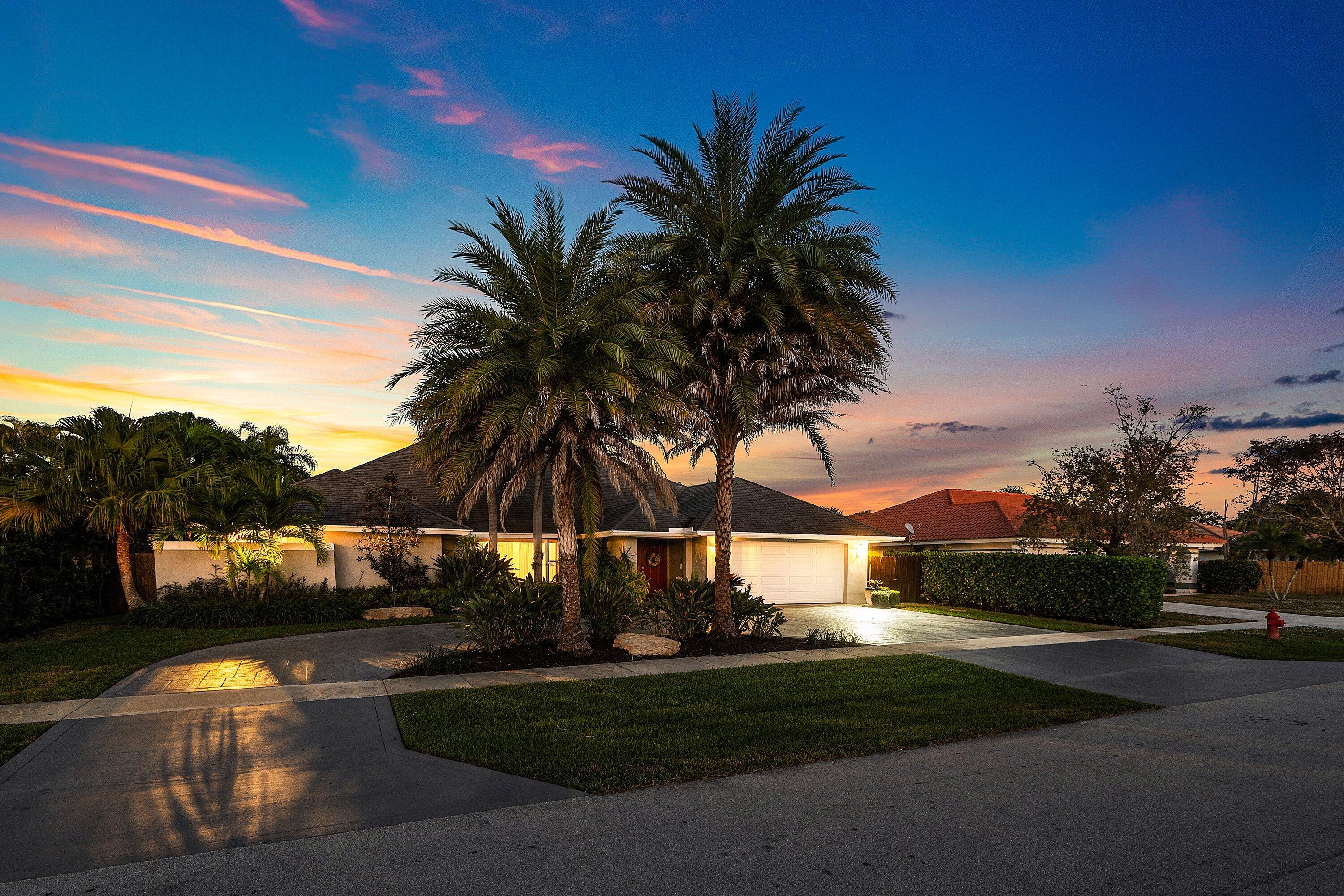 GREENVIEW SHORES 2 OF WELLINGTON - Residential