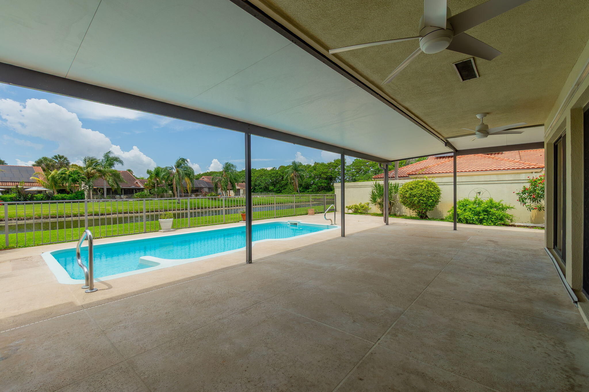 SARATOGA POINTE - Residential