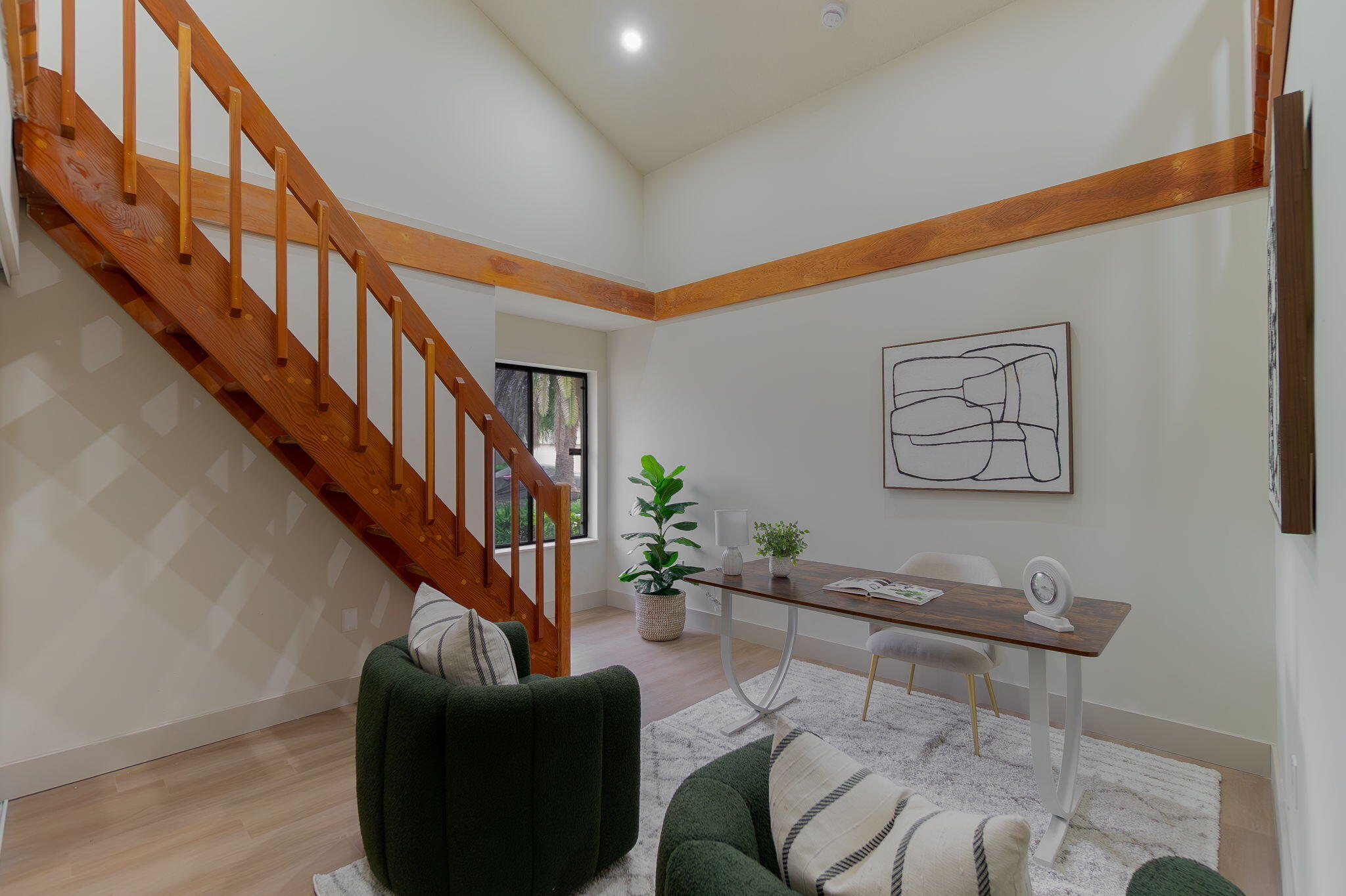 SARATOGA POINTE - Residential