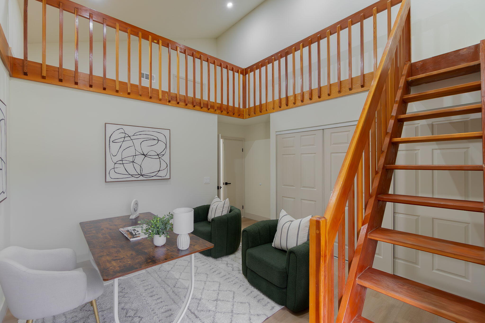 SARATOGA POINTE - Residential