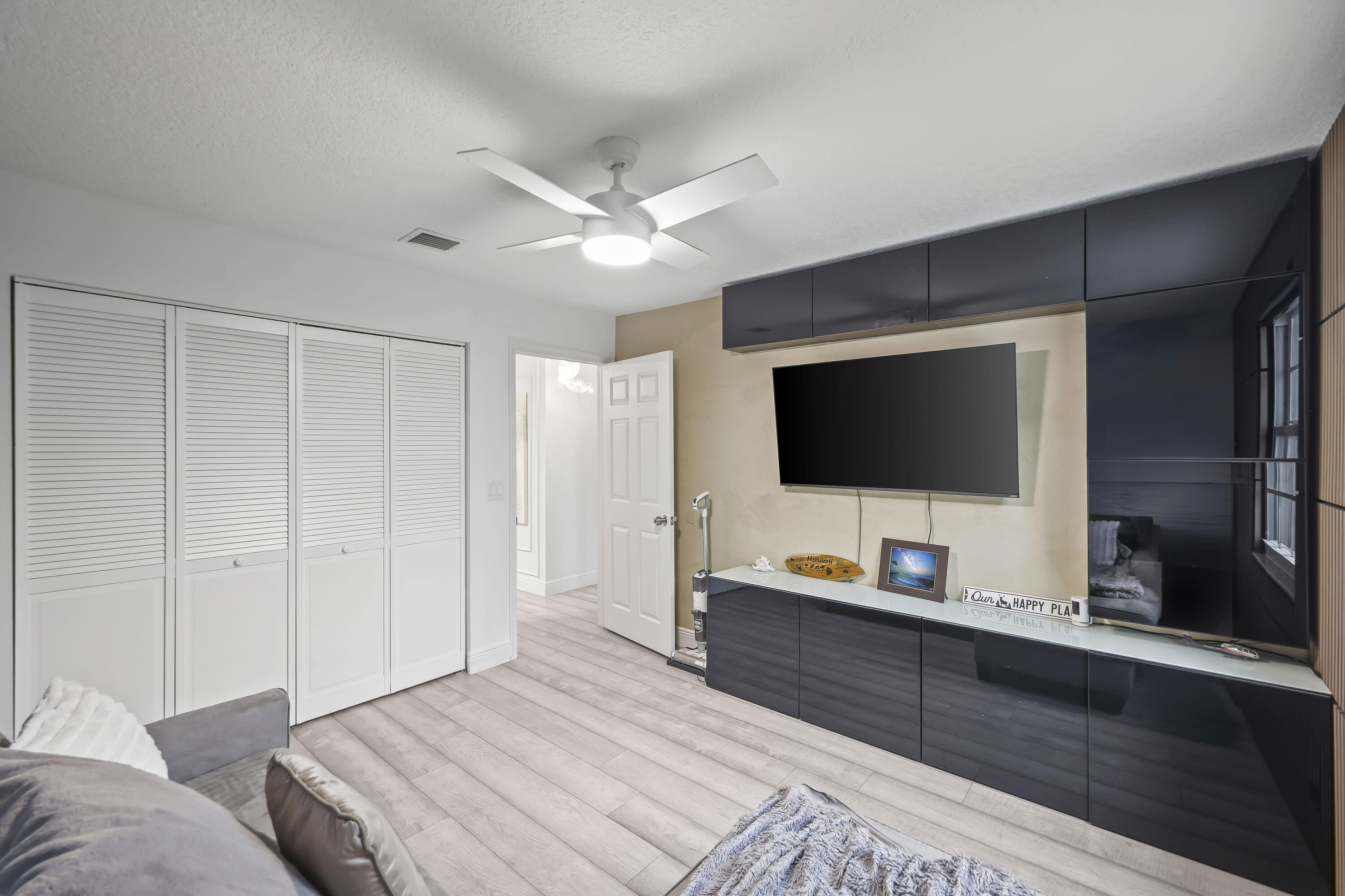 EAGLE CREEK - Residential