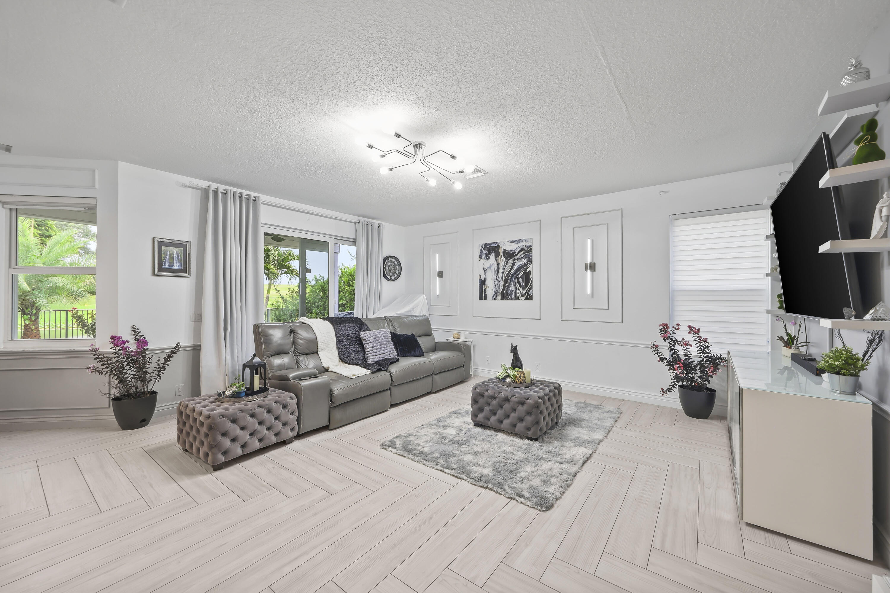 EAGLE CREEK - Residential