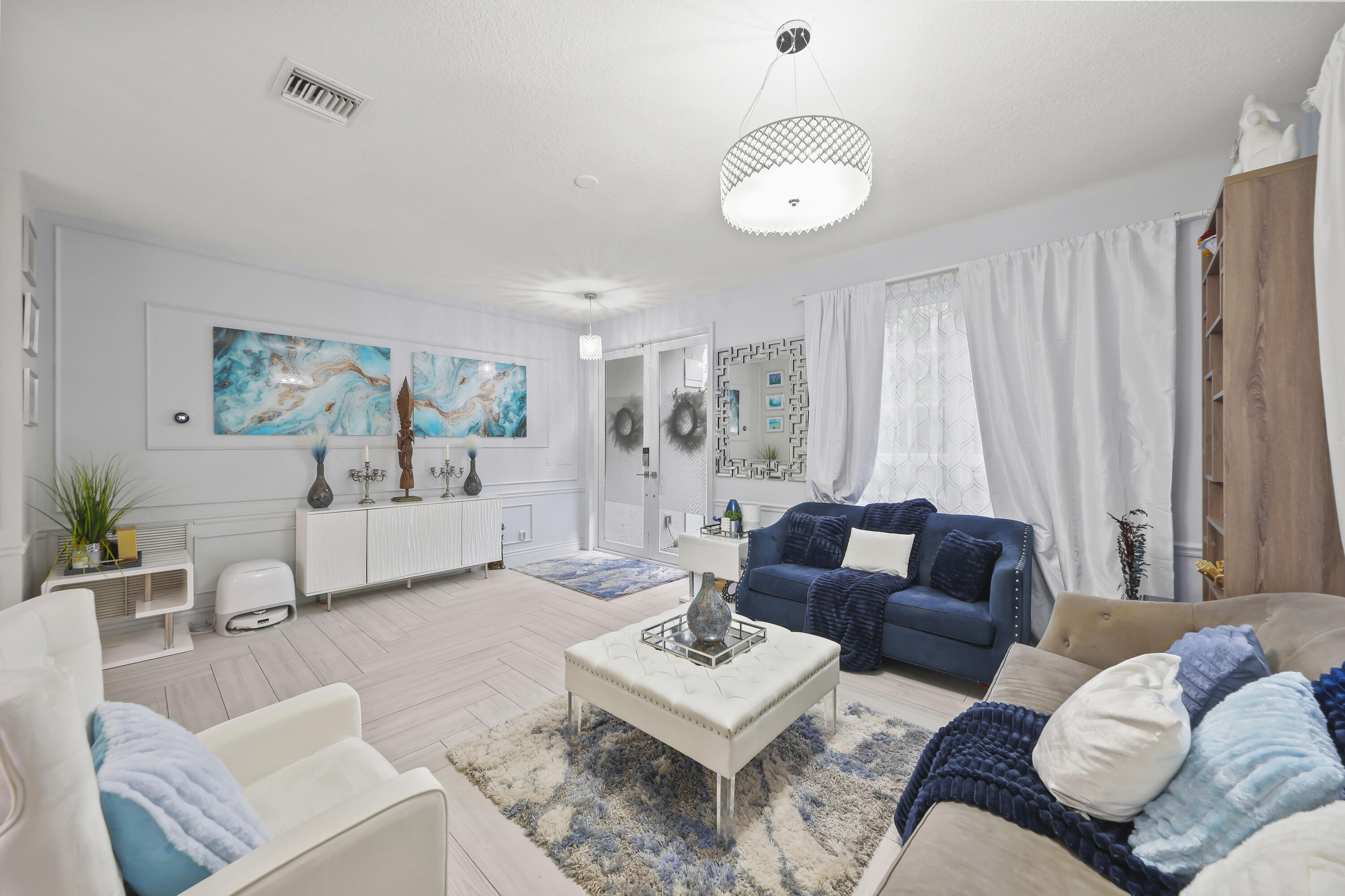 EAGLE CREEK - Residential