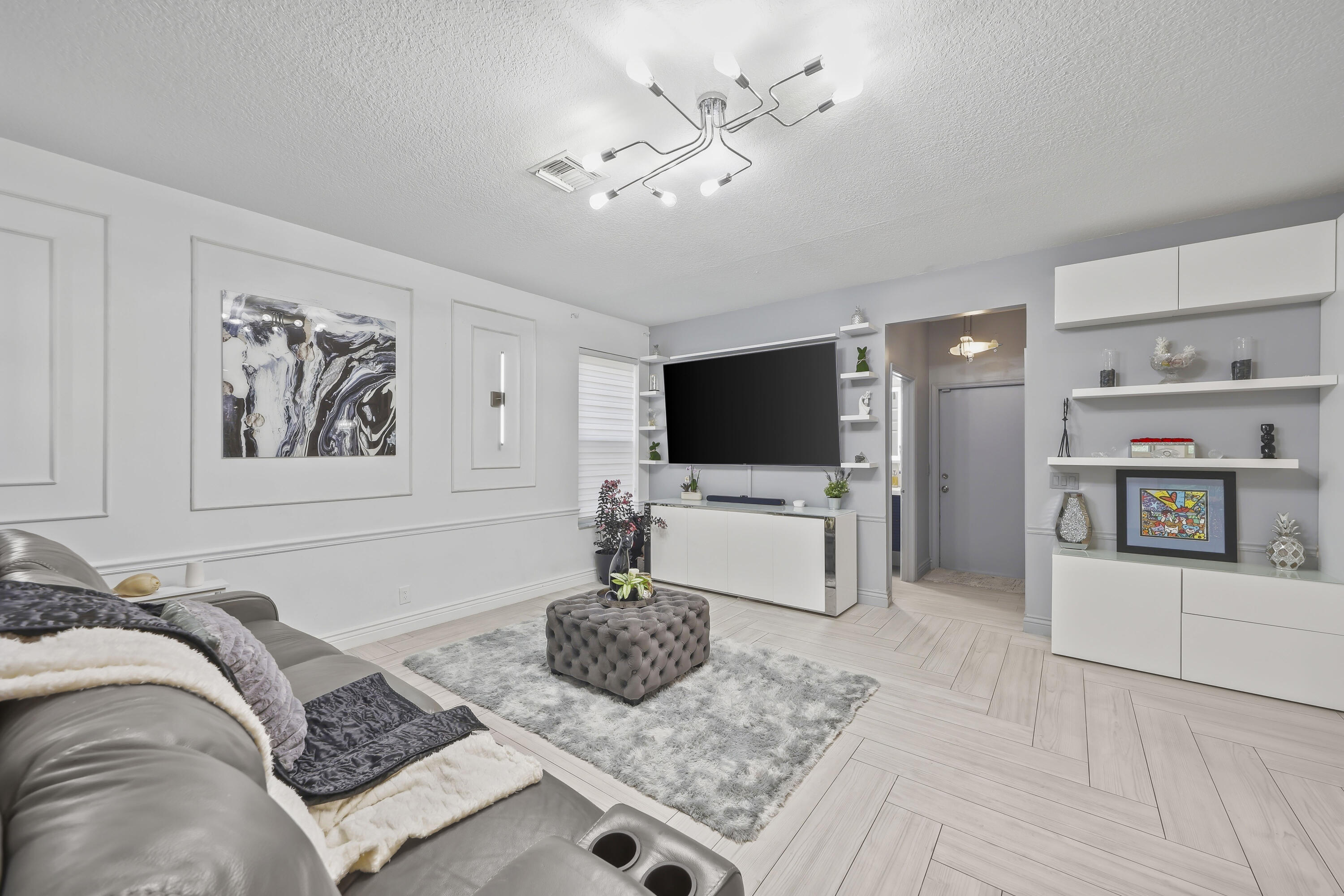 EAGLE CREEK - Residential