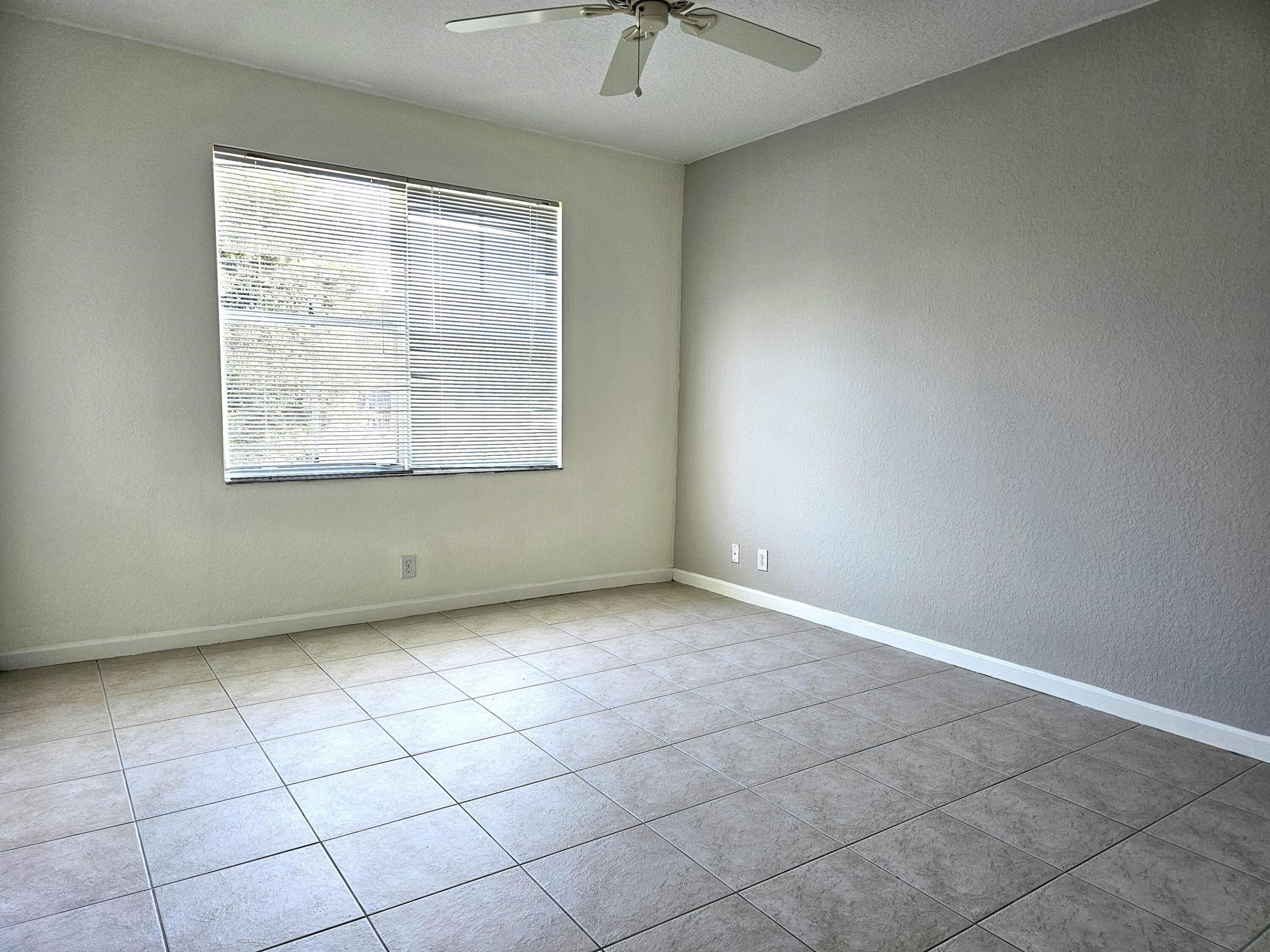 ROSEMONT CONDO - Residential Lease