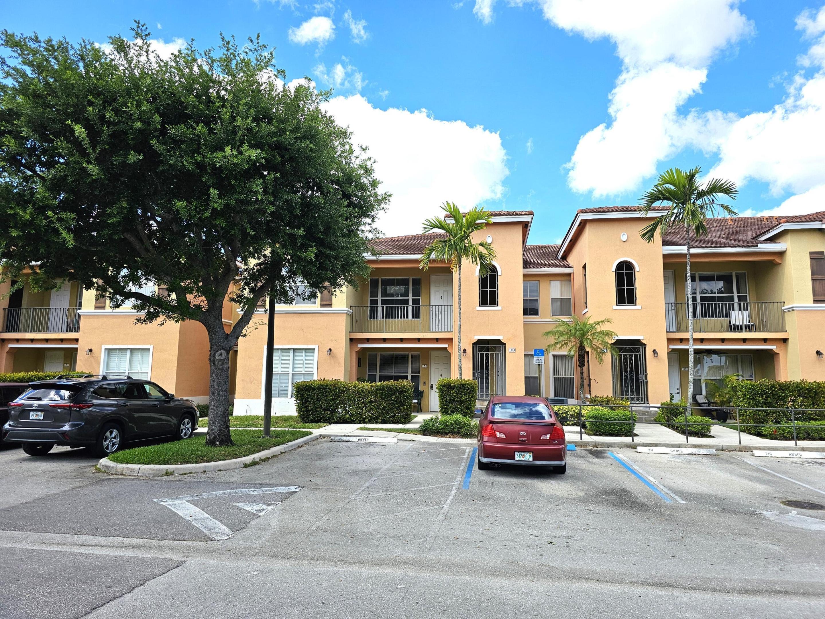 ROSEMONT CONDO - Residential Lease