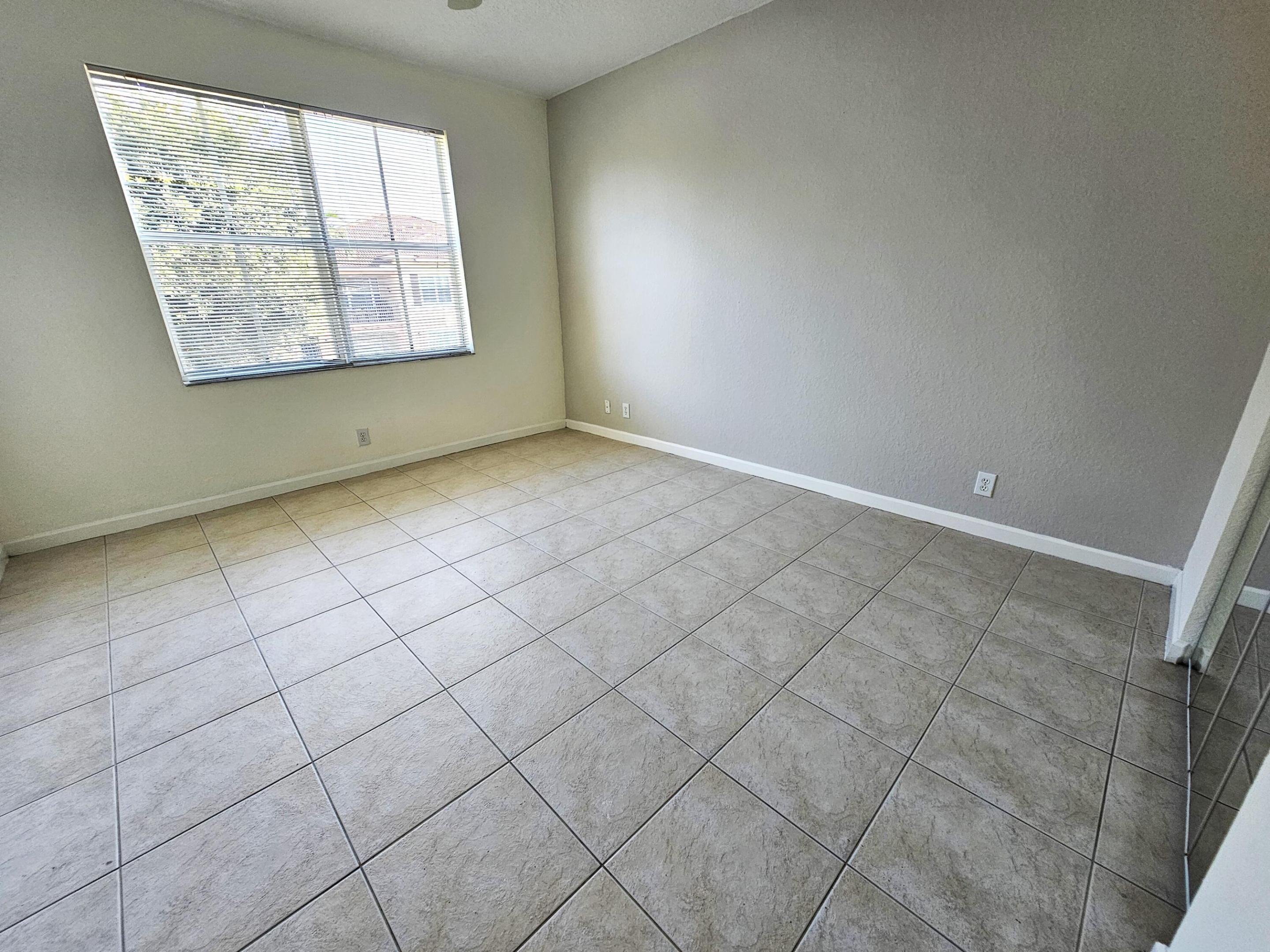 ROSEMONT CONDO - Residential Lease