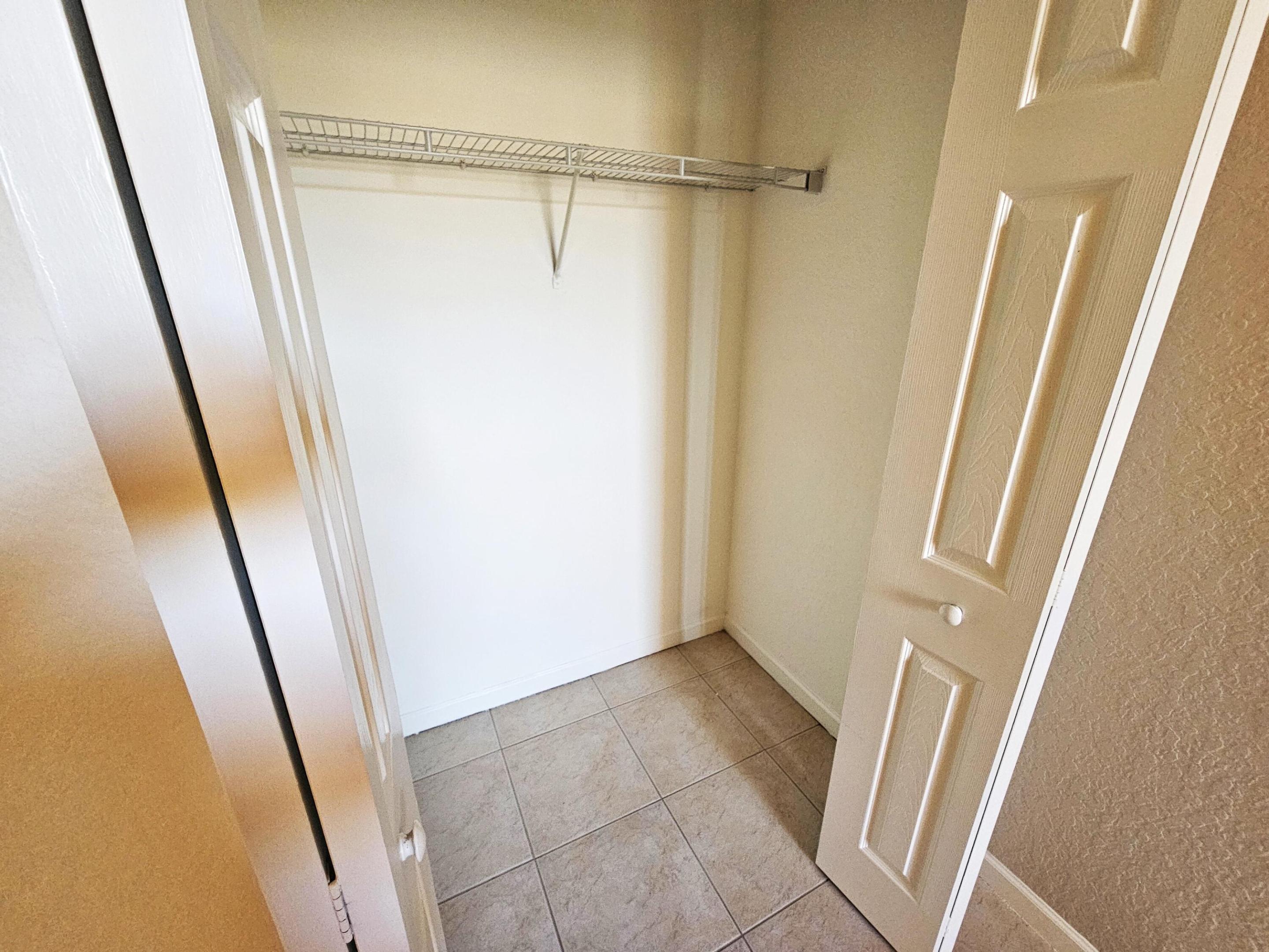 ROSEMONT CONDO - Residential Lease