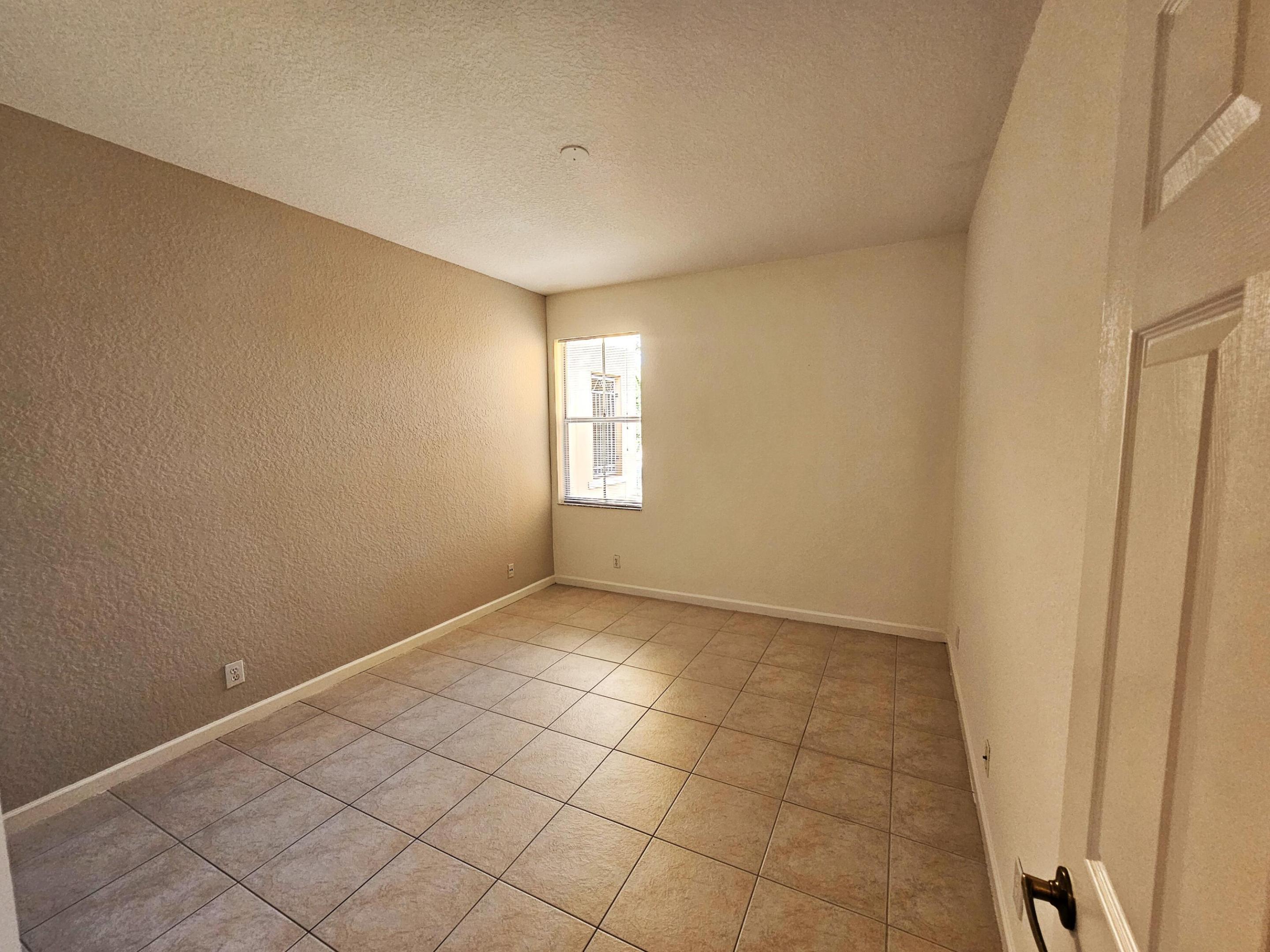 ROSEMONT CONDO - Residential Lease