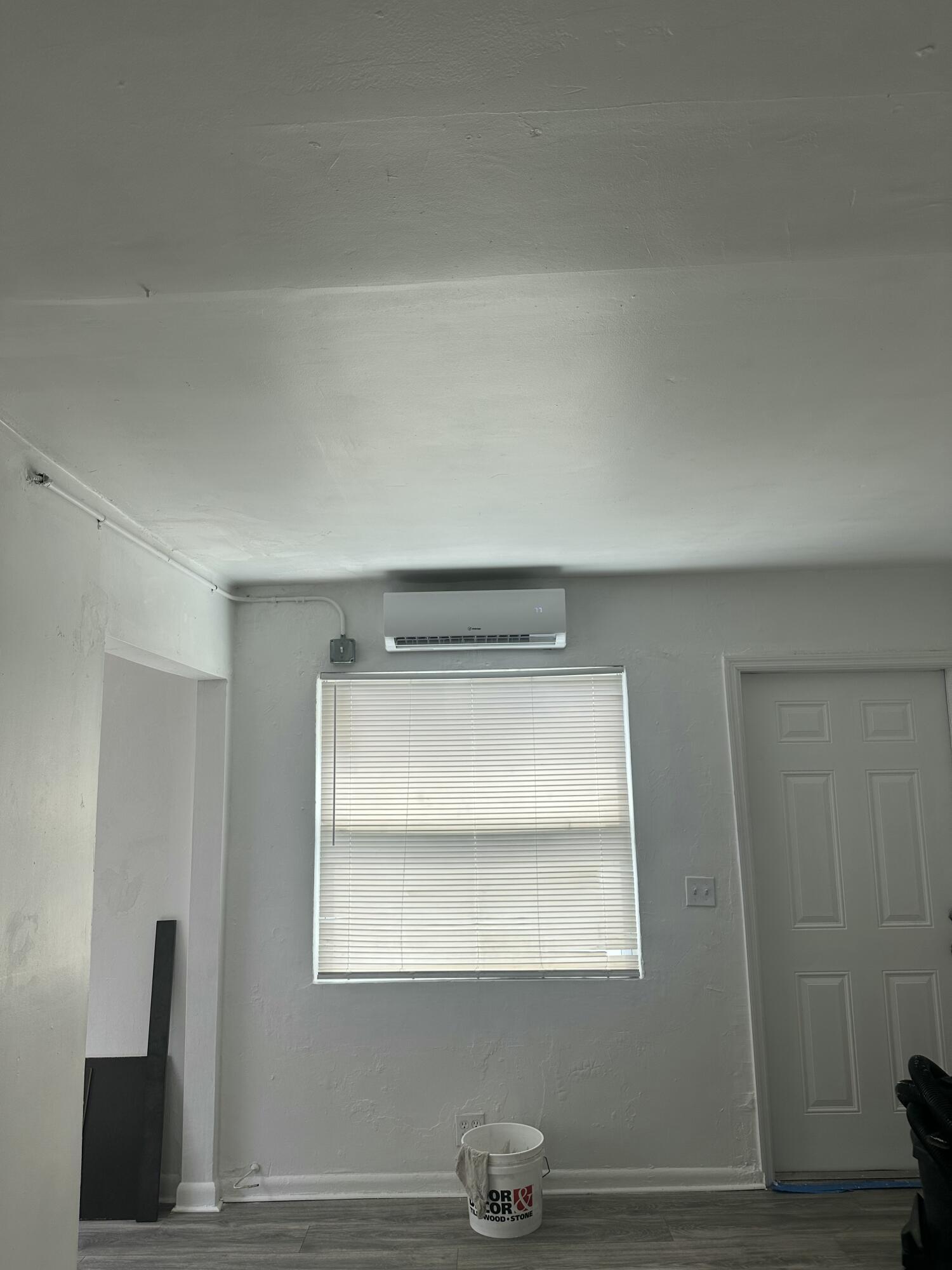 CLOWS - Residential Lease