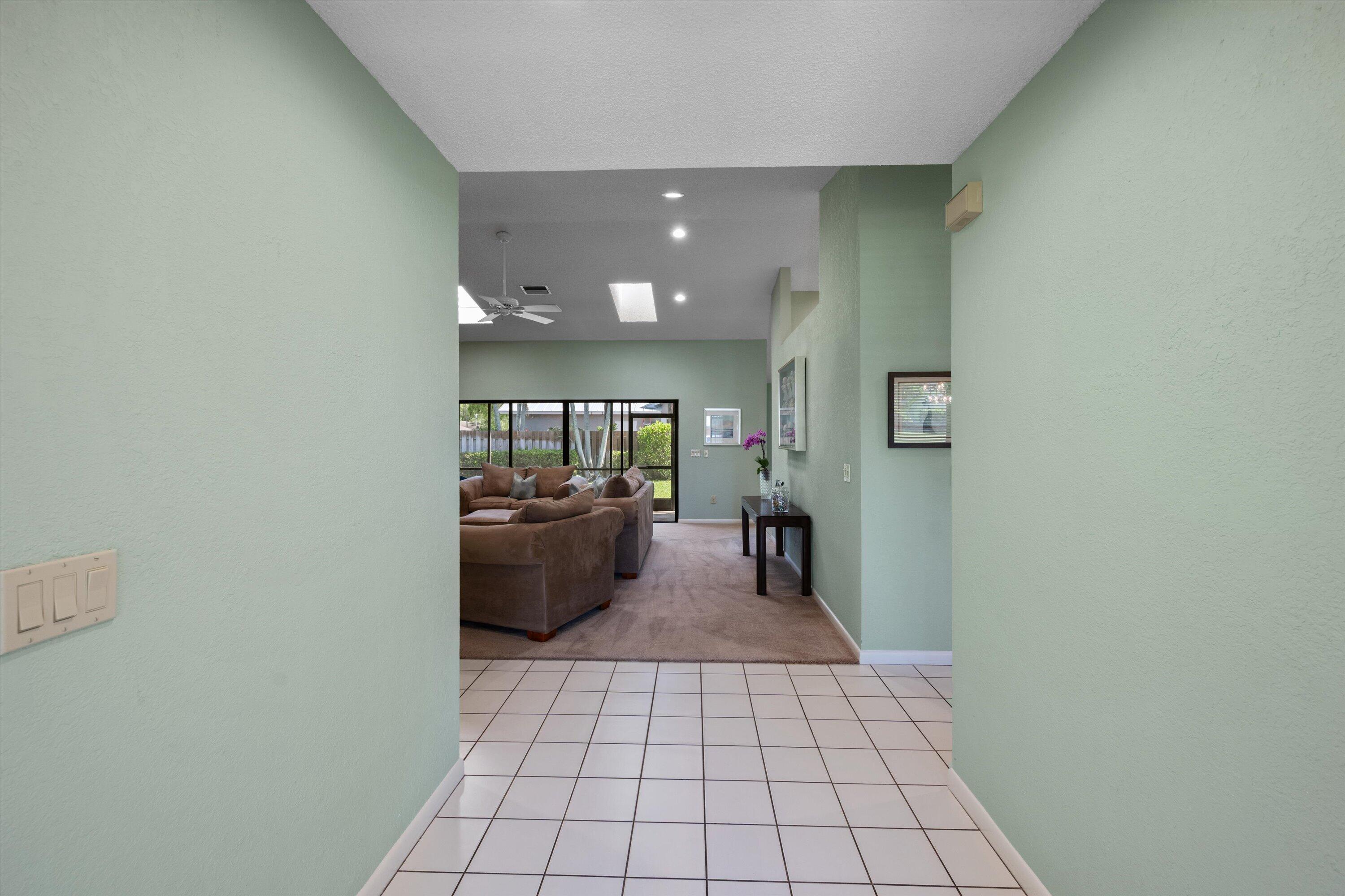 SUGAR POND MANOR OF WELLINGTON - Residential