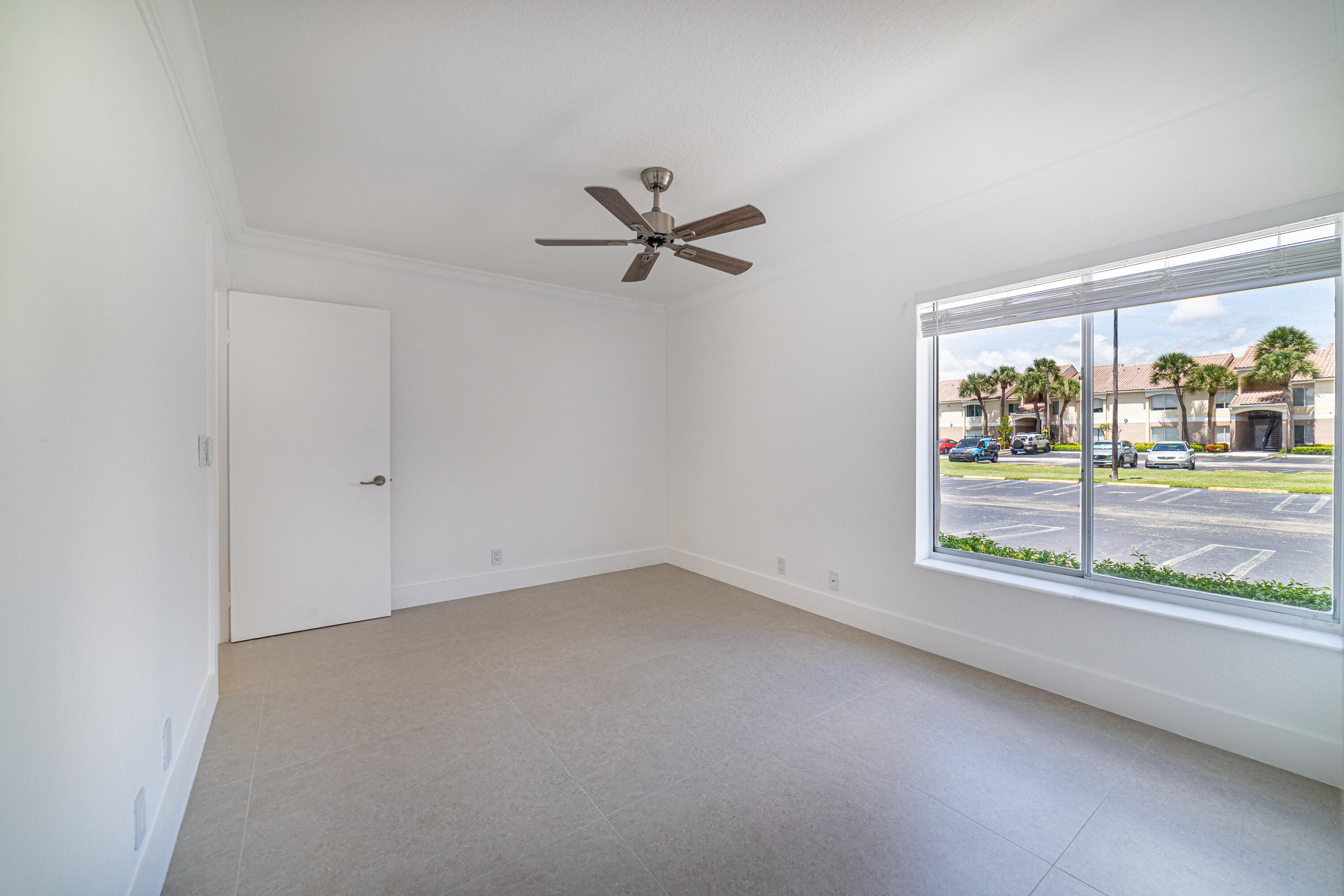CASABLANCA ISLES CONDO - Residential Lease