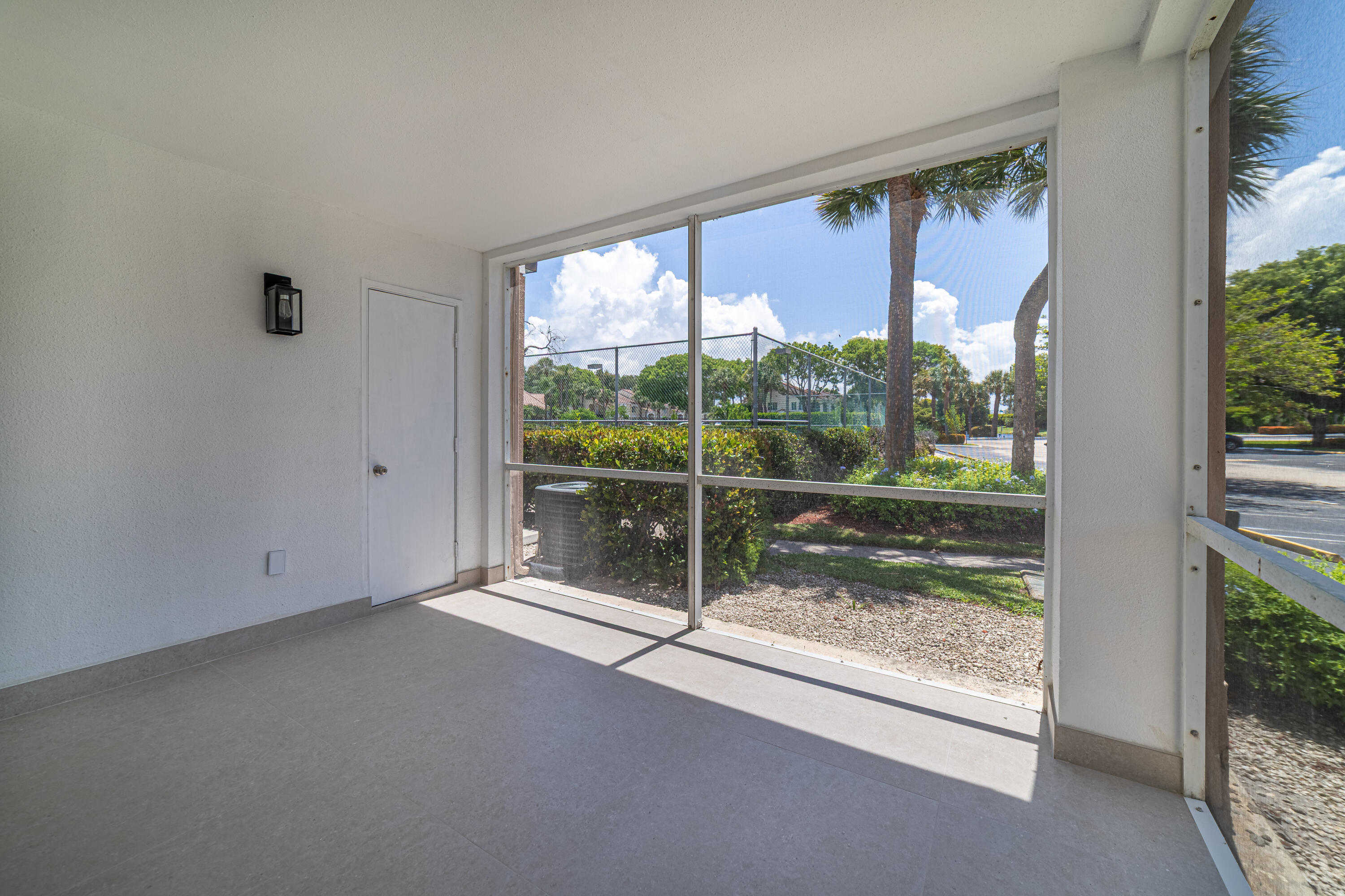 CASABLANCA ISLES CONDO - Residential Lease
