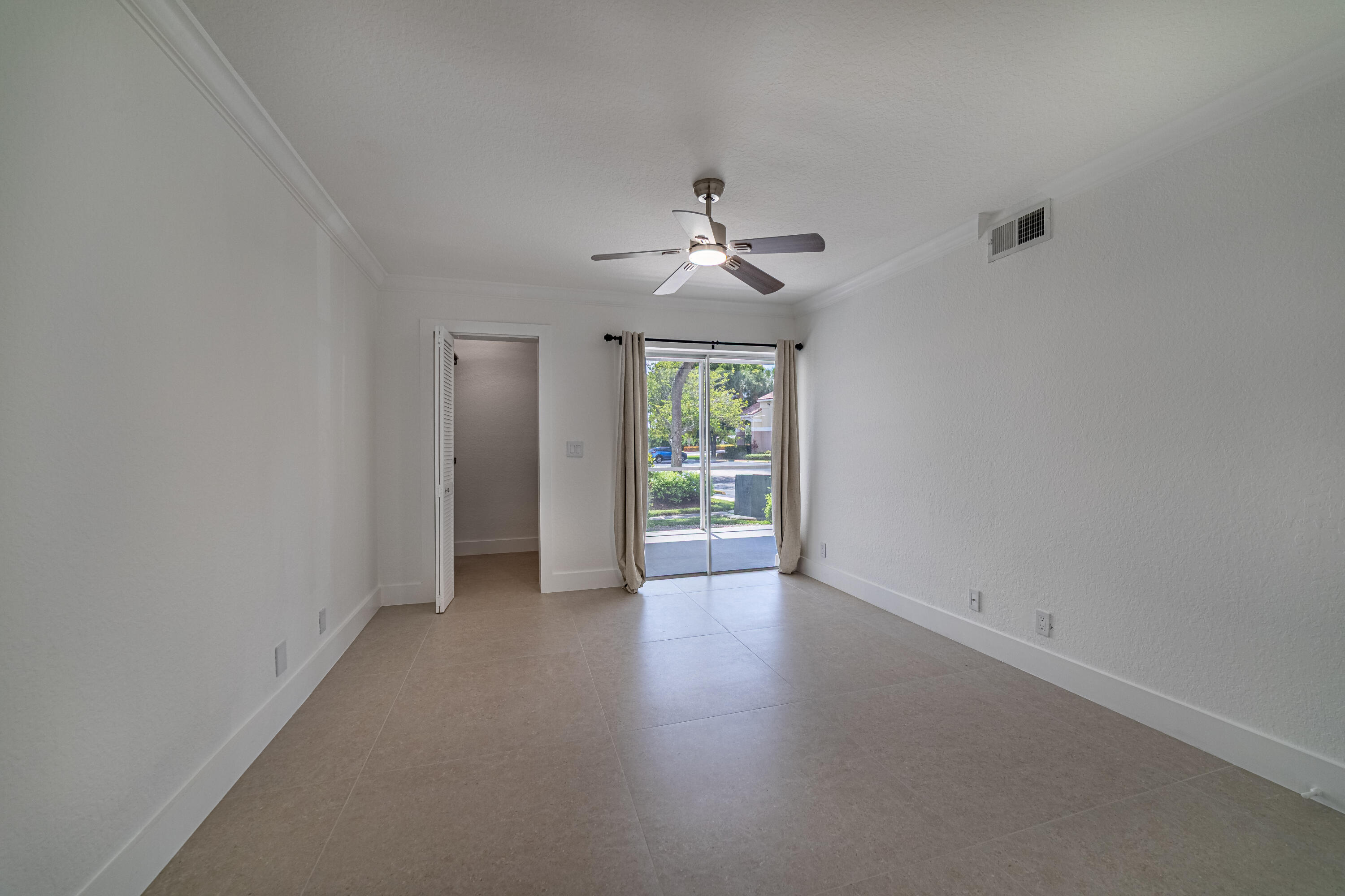 CASABLANCA ISLES CONDO - Residential Lease