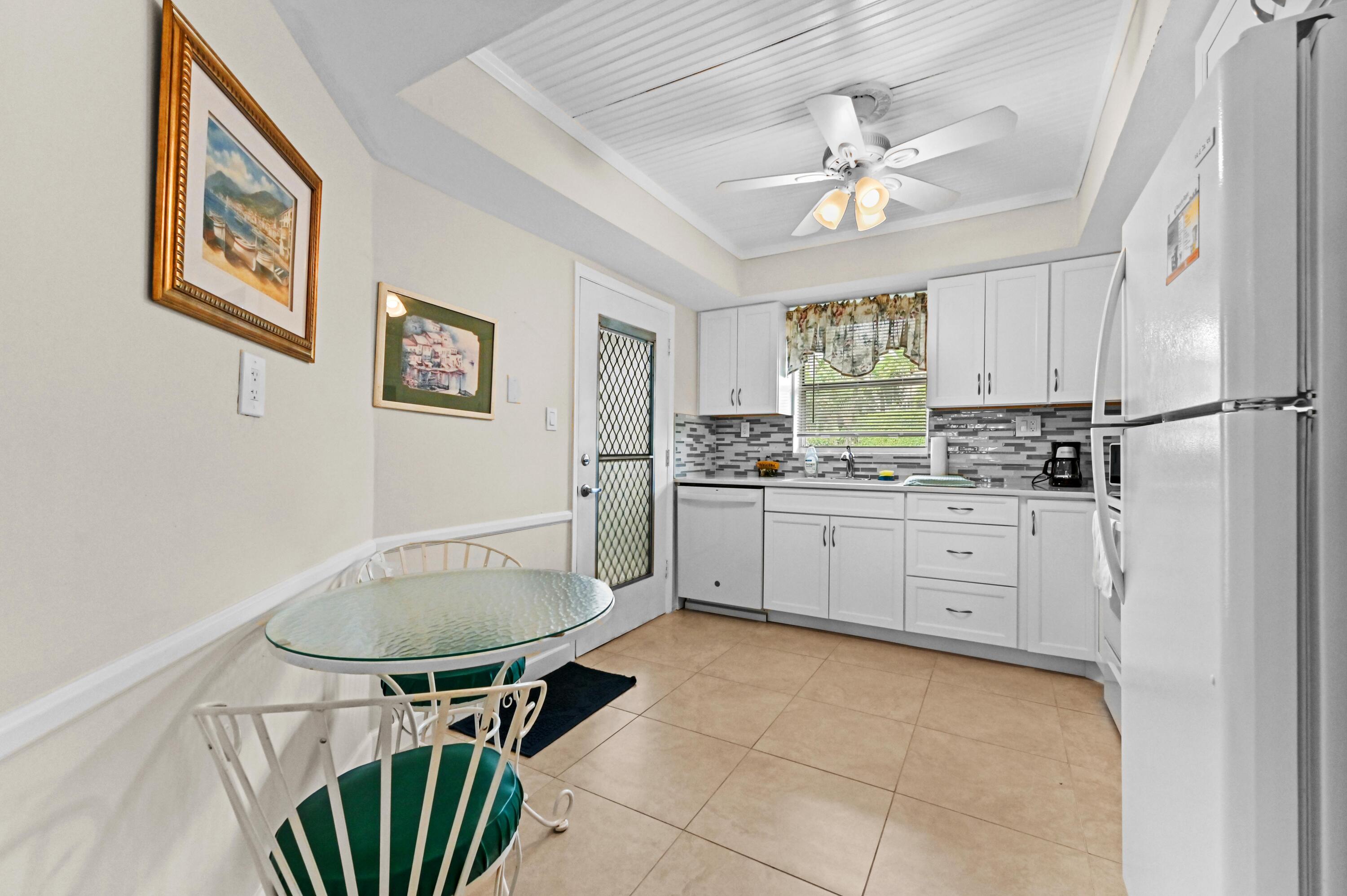 QUEENS COVE HOUSE - Residential