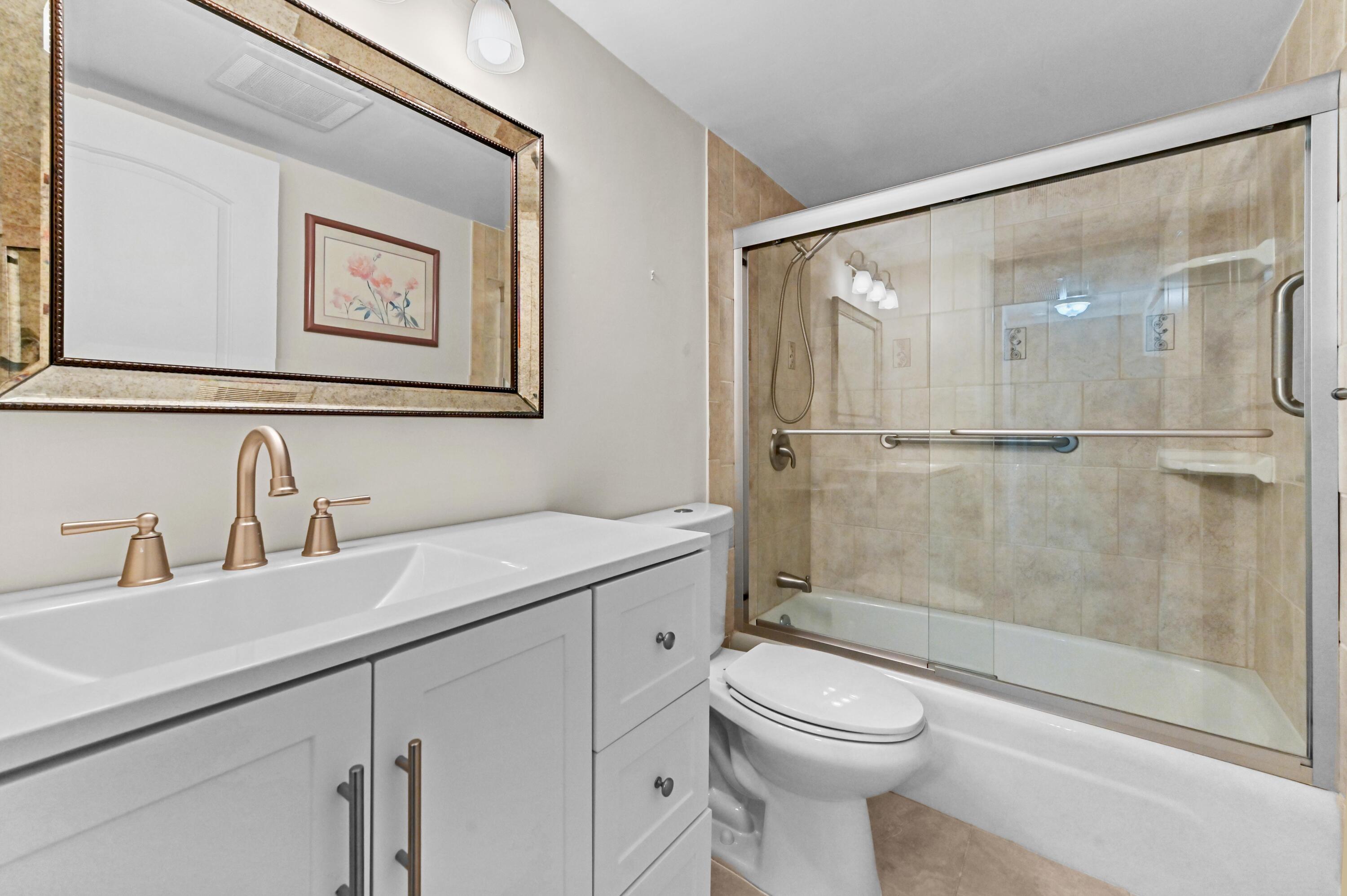 QUEENS COVE HOUSE - Residential