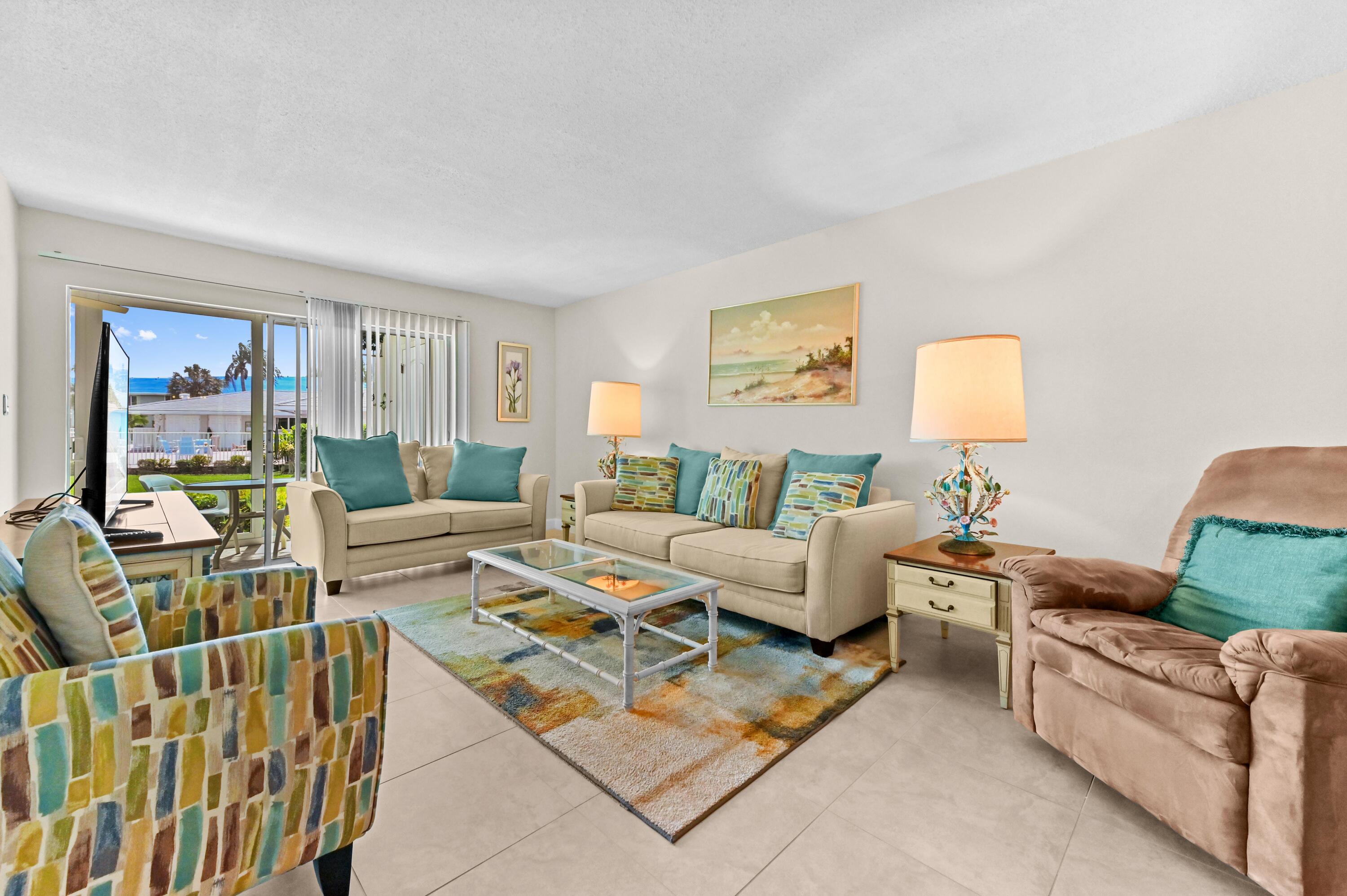 QUEENS COVE HOUSE - Residential