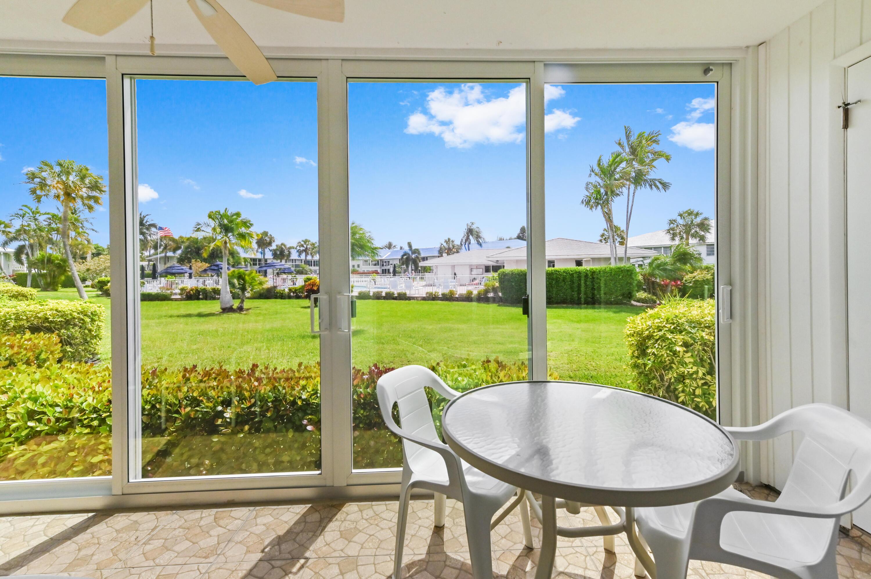 QUEENS COVE HOUSE - Residential