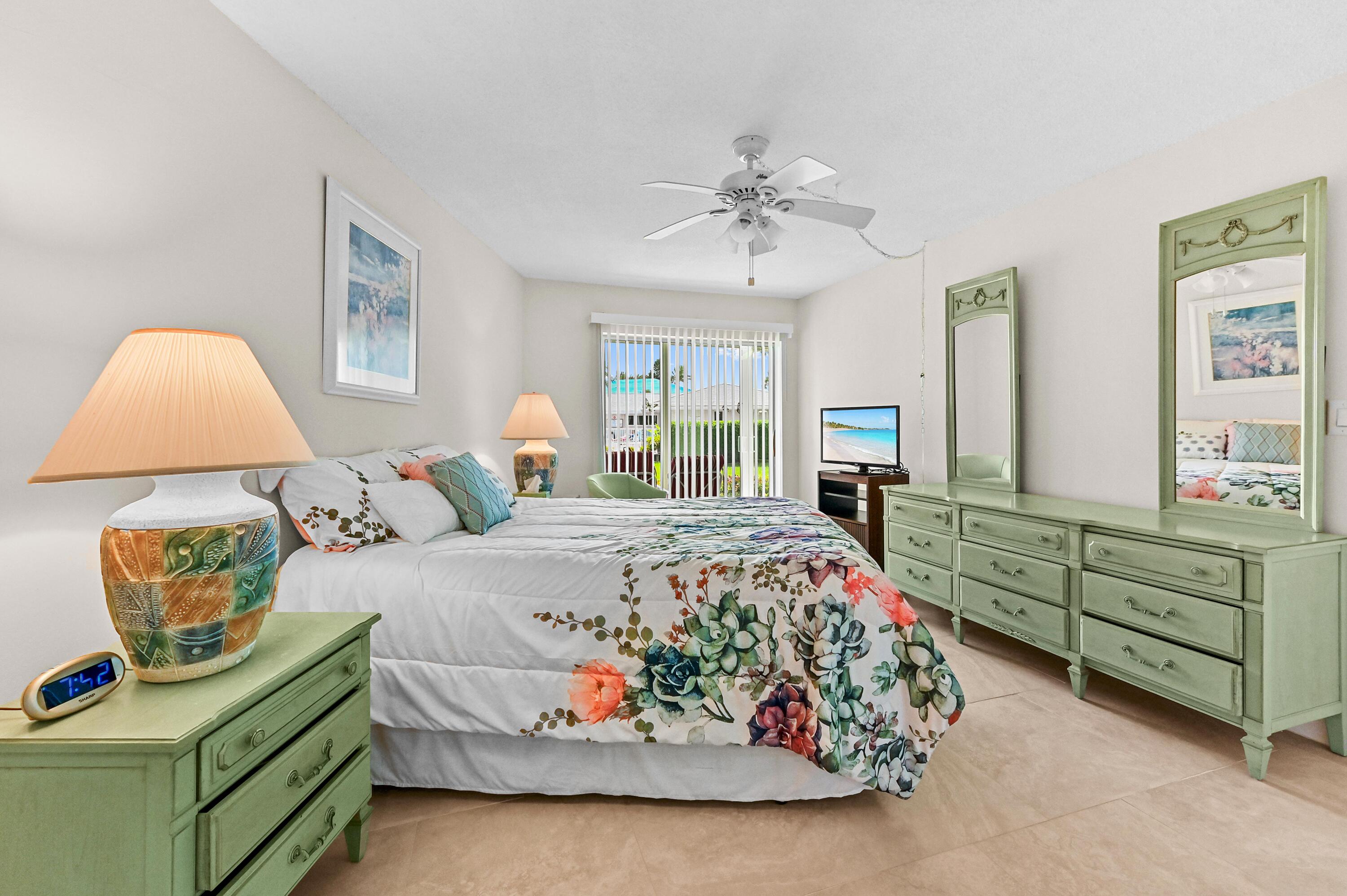 QUEENS COVE HOUSE - Residential