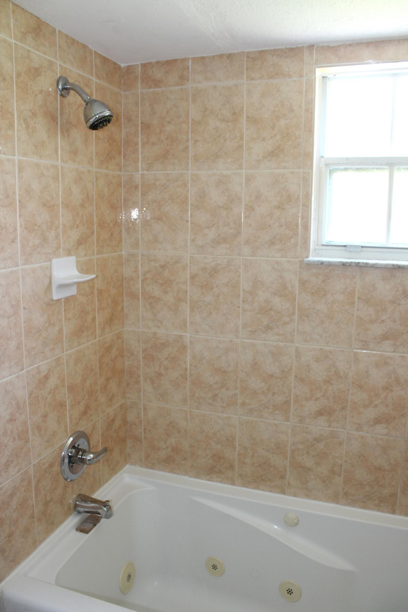 MIDPORT PLACE I, A CONDOMINIUM - Residential