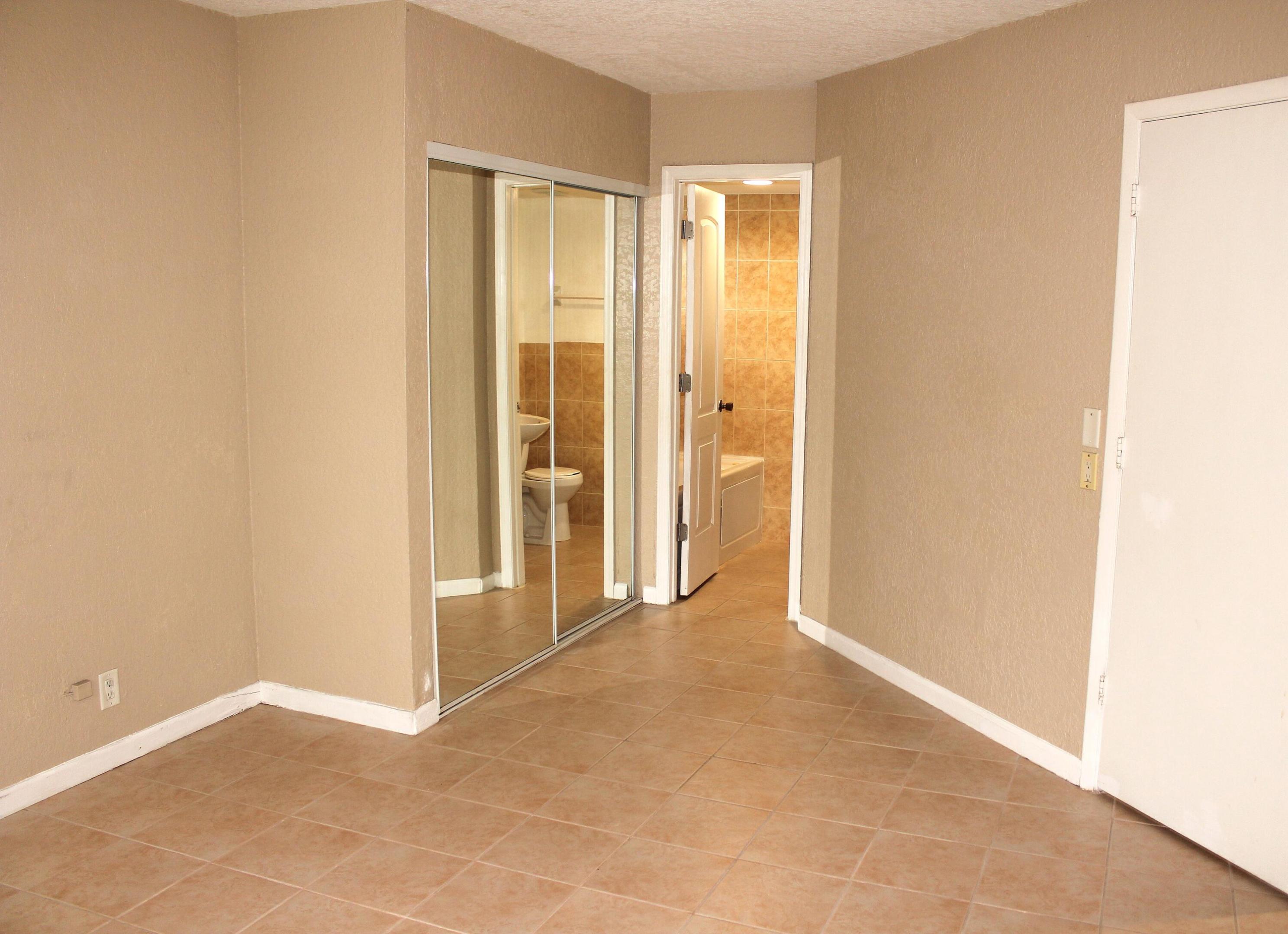 MIDPORT PLACE I, A CONDOMINIUM - Residential
