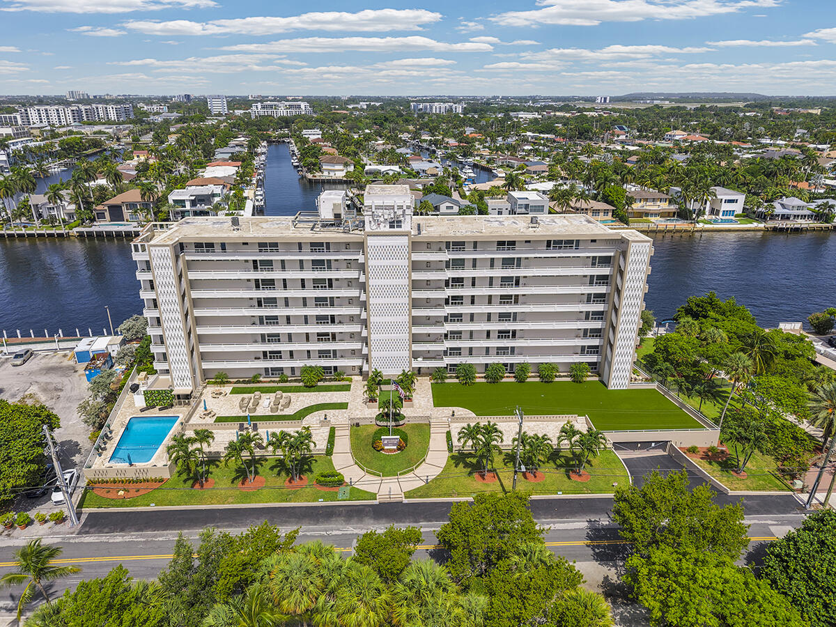 HARBOR HOUSE APARTMENT CO-OP - Residential