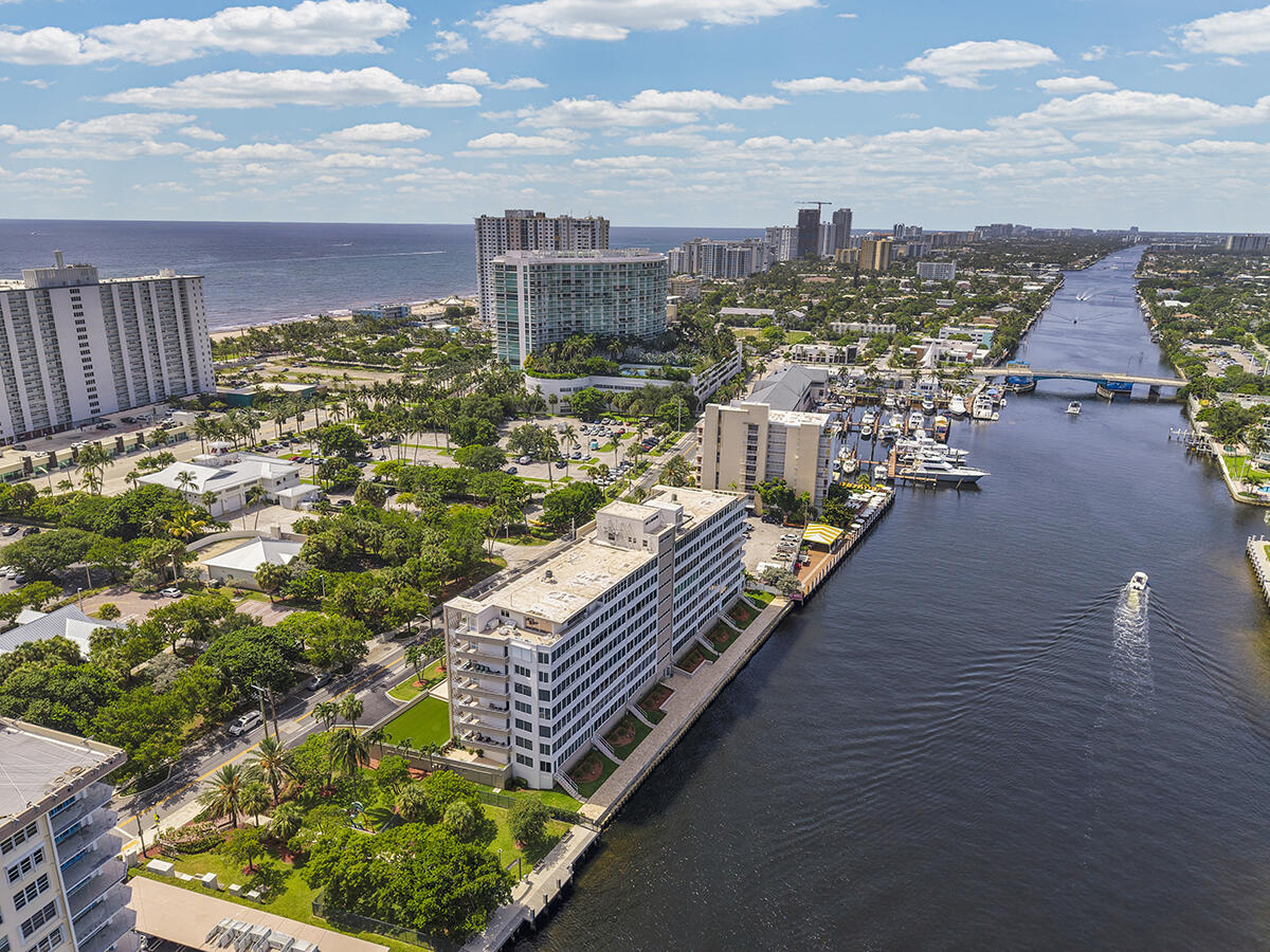HARBOR HOUSE APARTMENT CO-OP - Residential