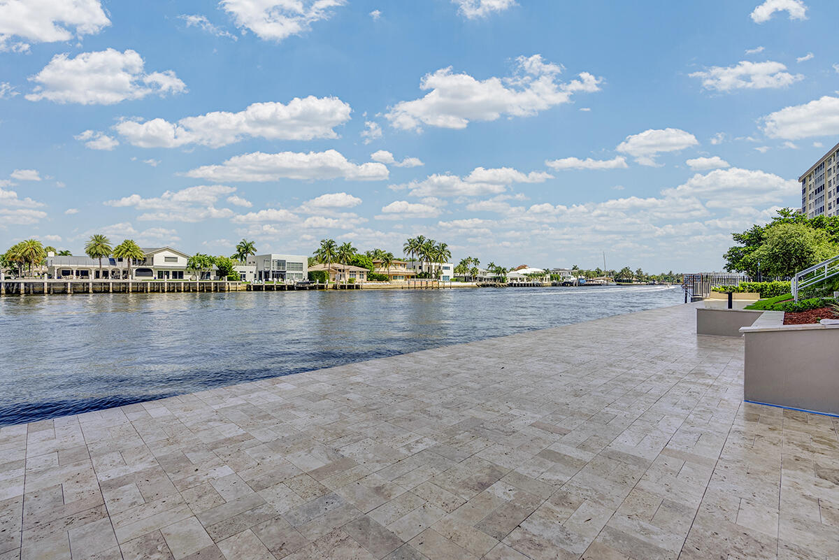 HARBOR HOUSE APARTMENT CO-OP - Residential