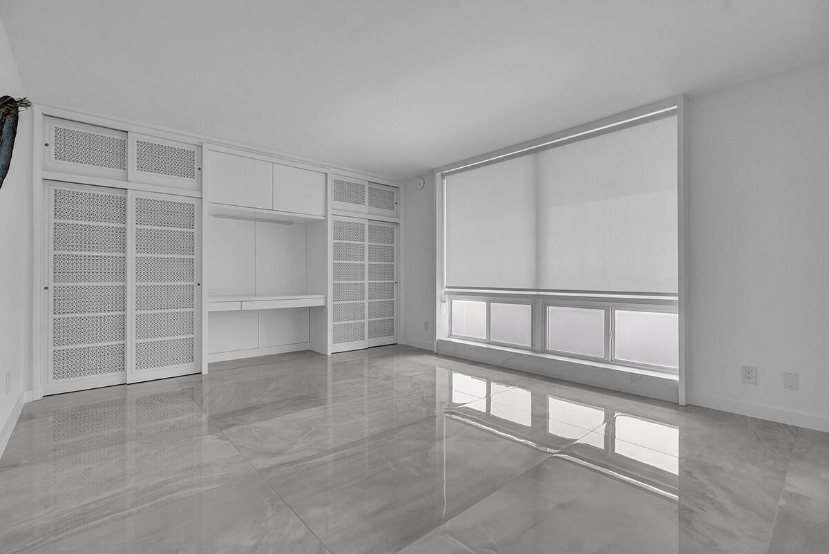 HARBOR HOUSE APARTMENT CO-OP - Residential