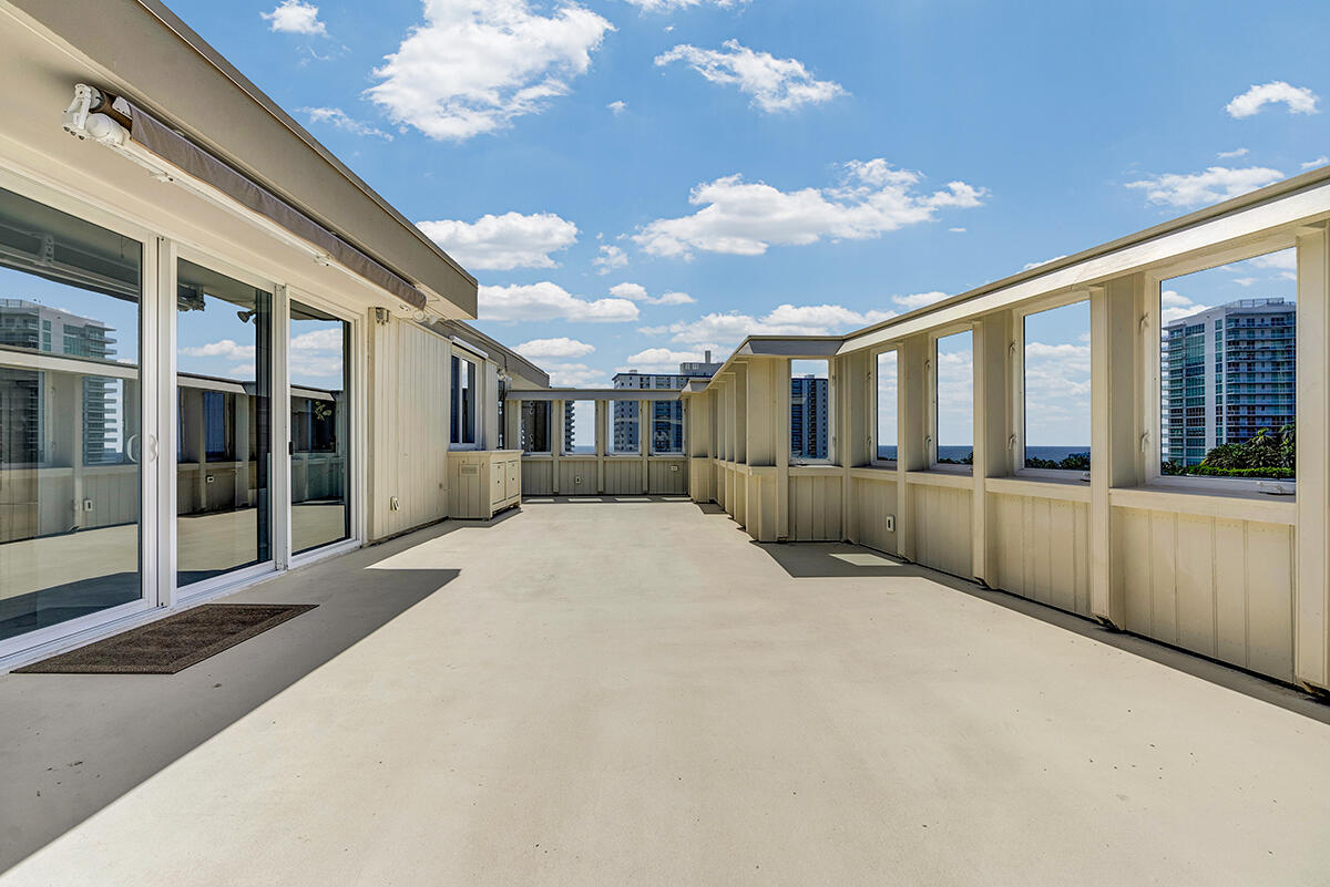 HARBOR HOUSE APARTMENT CO-OP - Residential