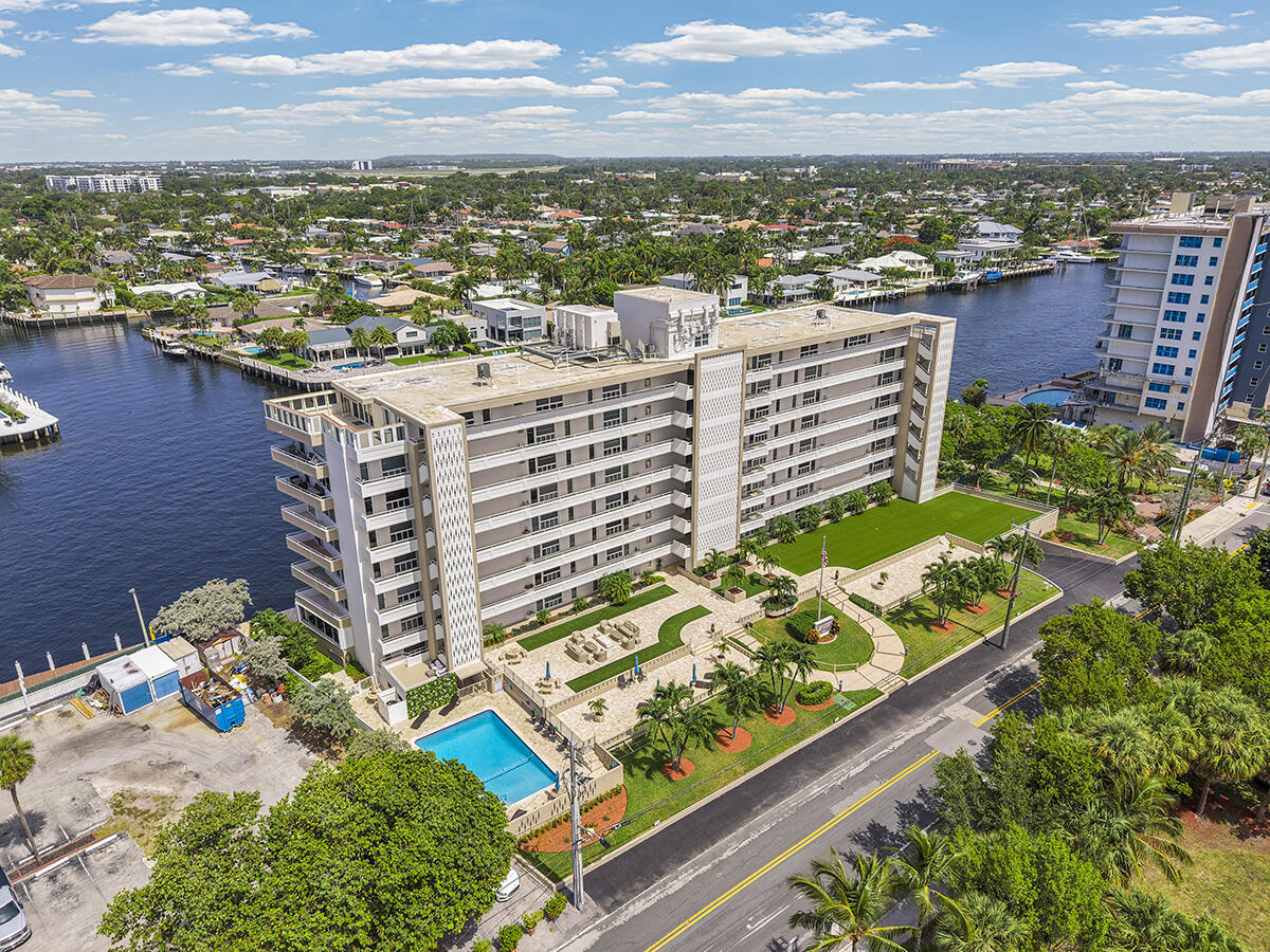 HARBOR HOUSE APARTMENT CO-OP - Residential