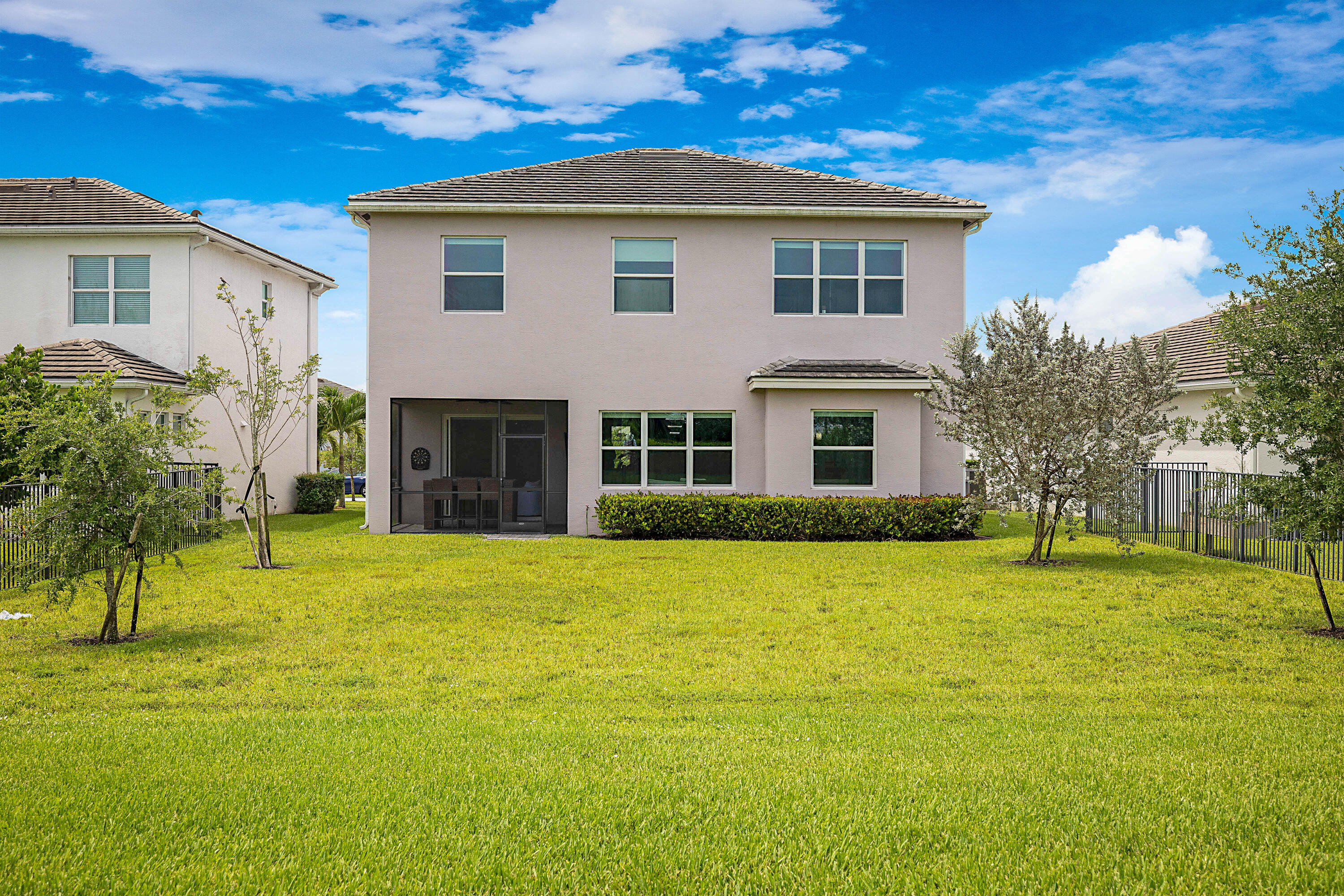GROVES OF WESTLAKE - Residential