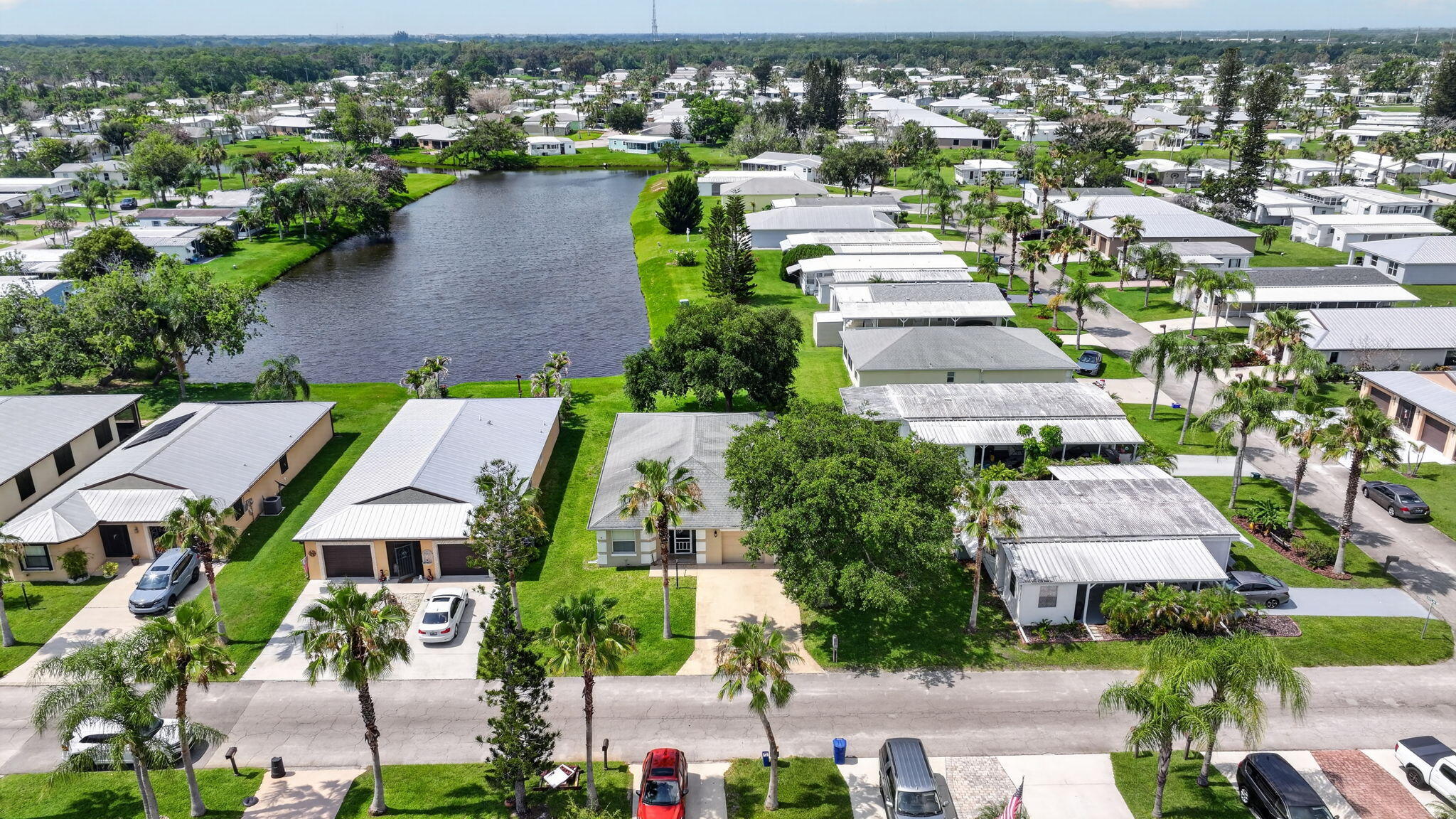 SPANISH LAKES ONE LEASEHOLD ESTATES - Residential